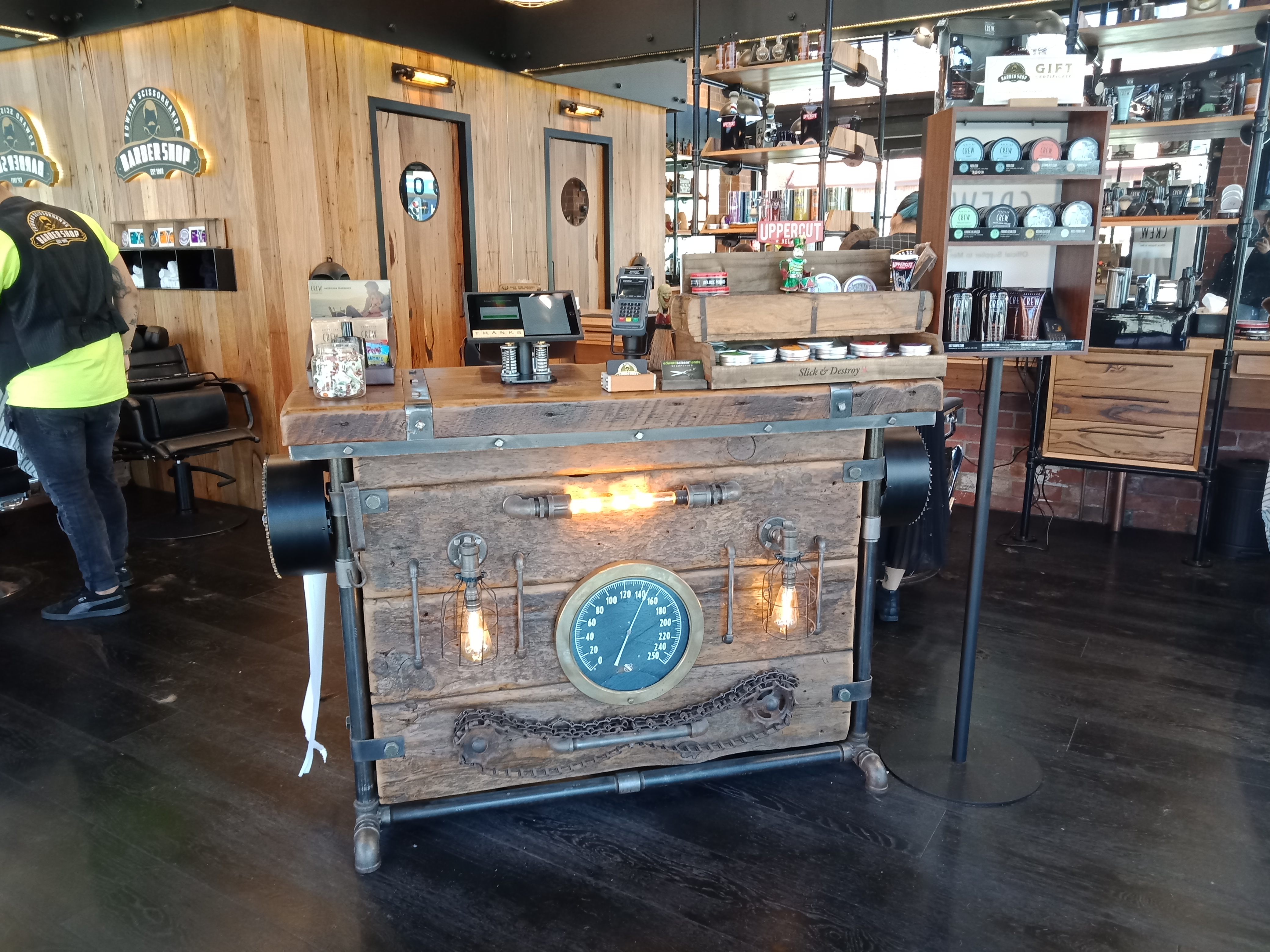 Edward Scissorhands Barbershop - St Kilda image 3