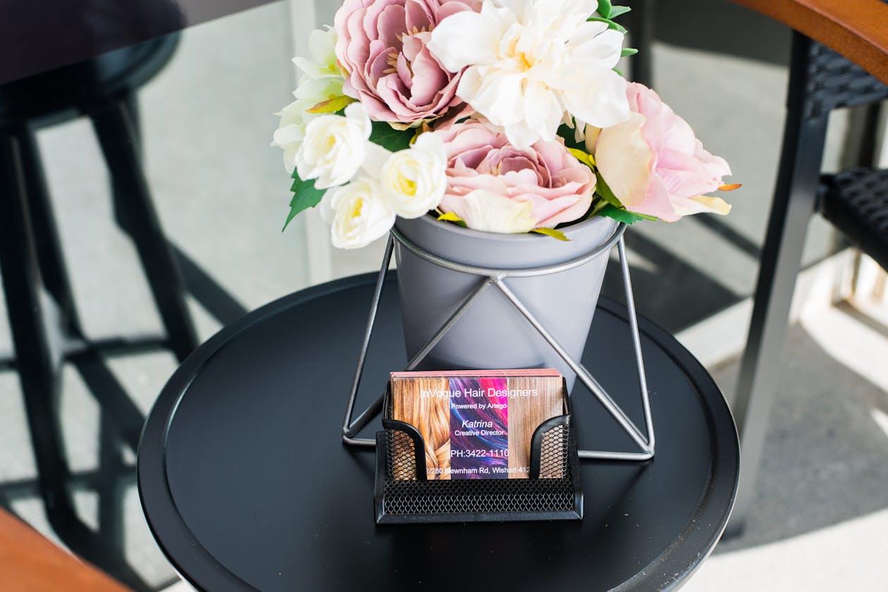 Invogue Hair Designers image 15