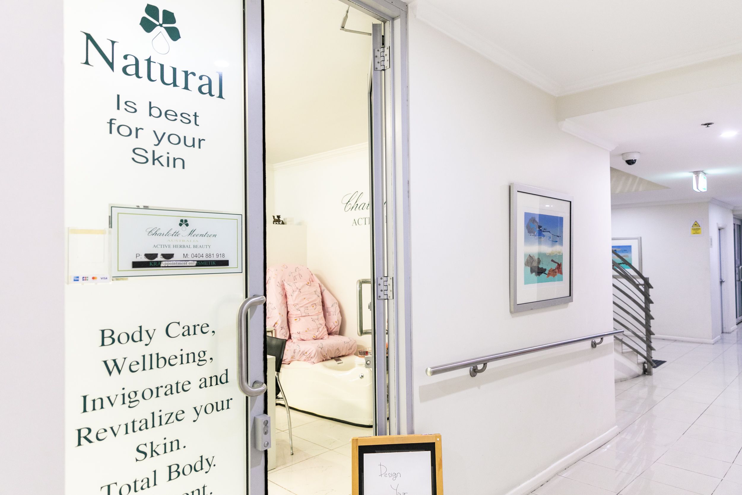 Design Your Nails image 17