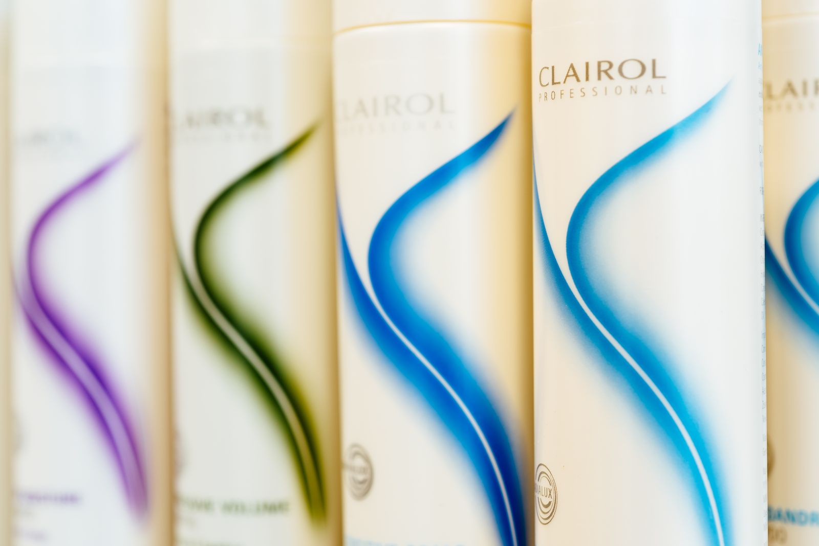 Unique Hair image 10