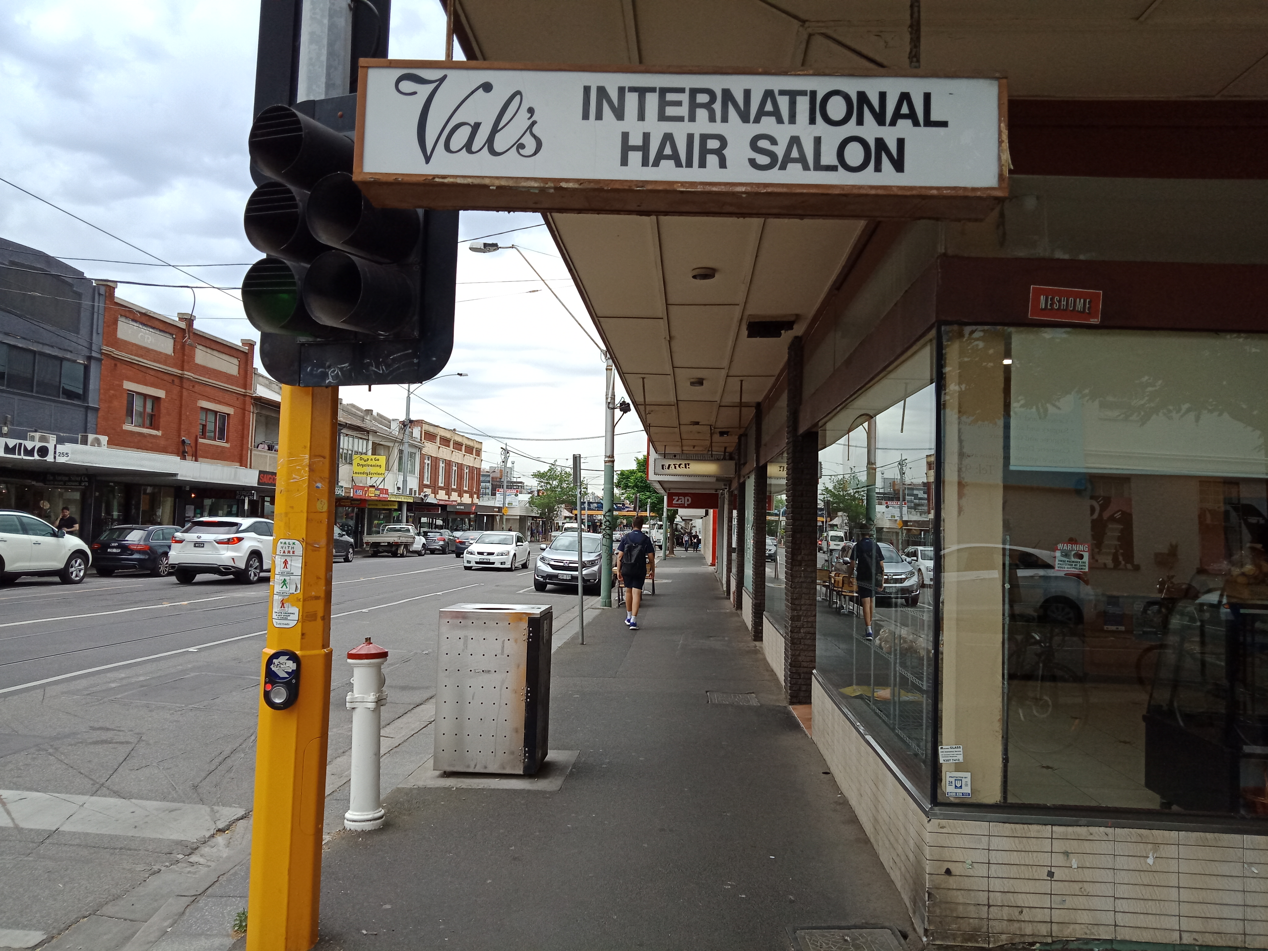 Val's International Hair Salon image 3