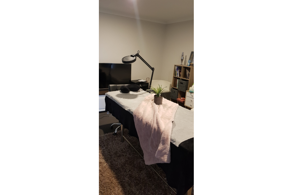 iLash Brows & Co image 2