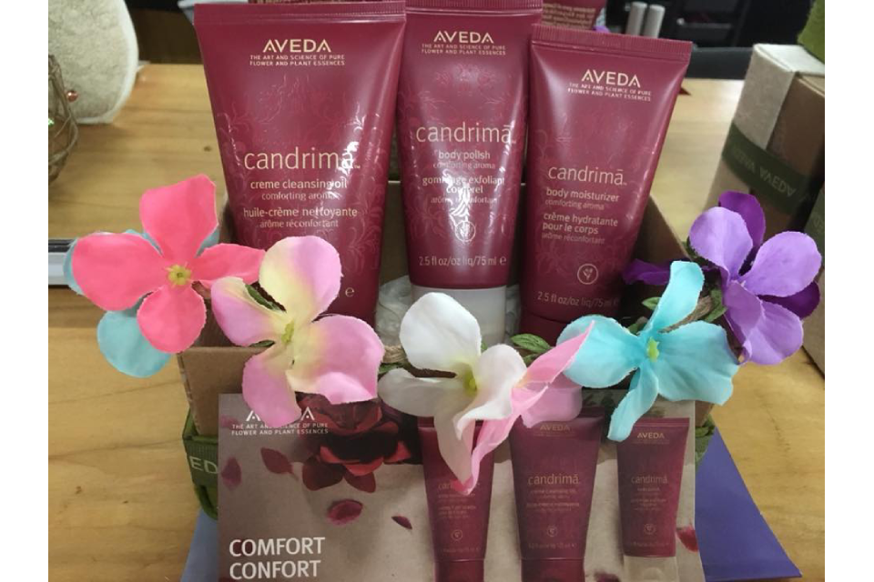 Curl Up And Dye In Uki image 8