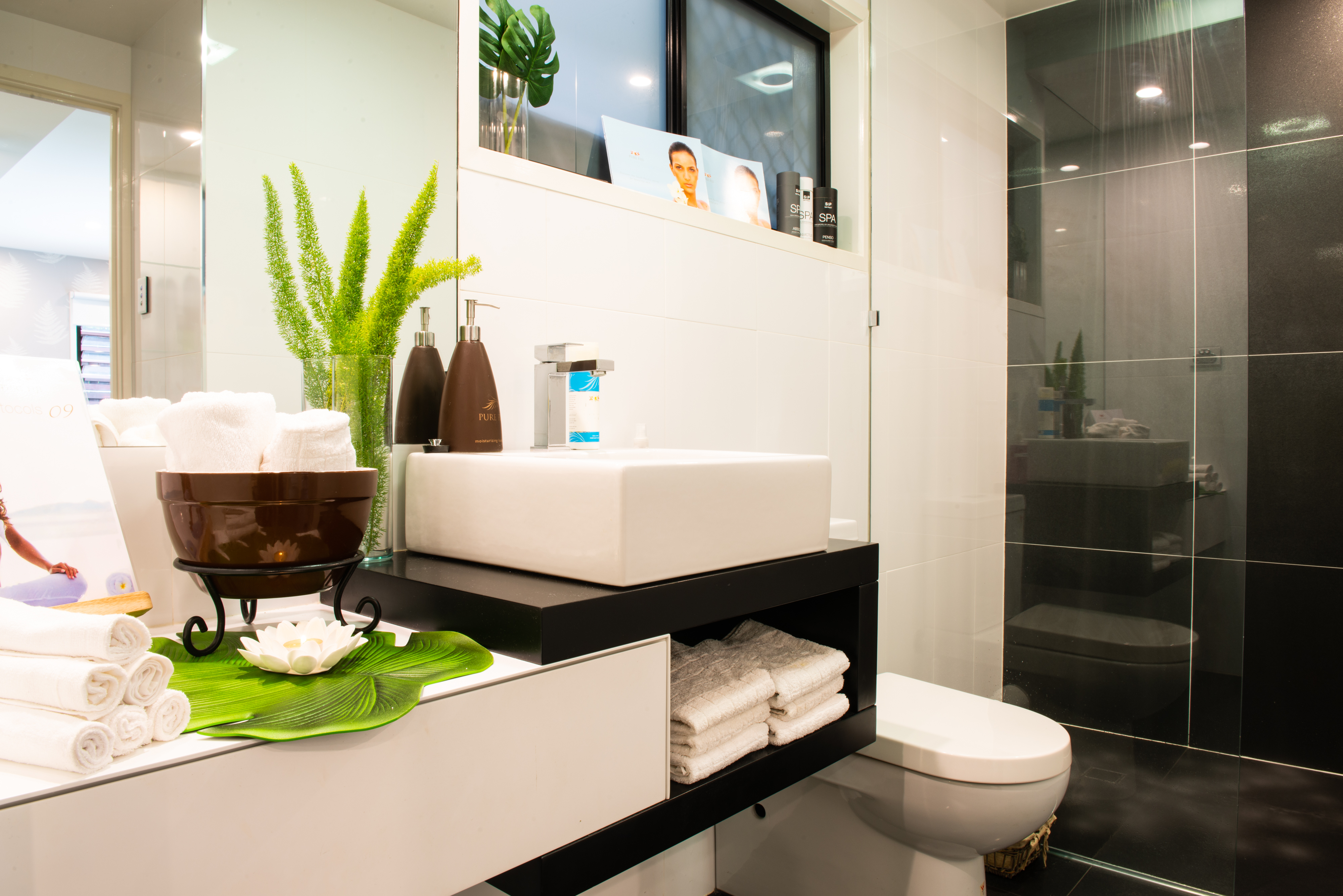 Total bliss beauty and nails image 4