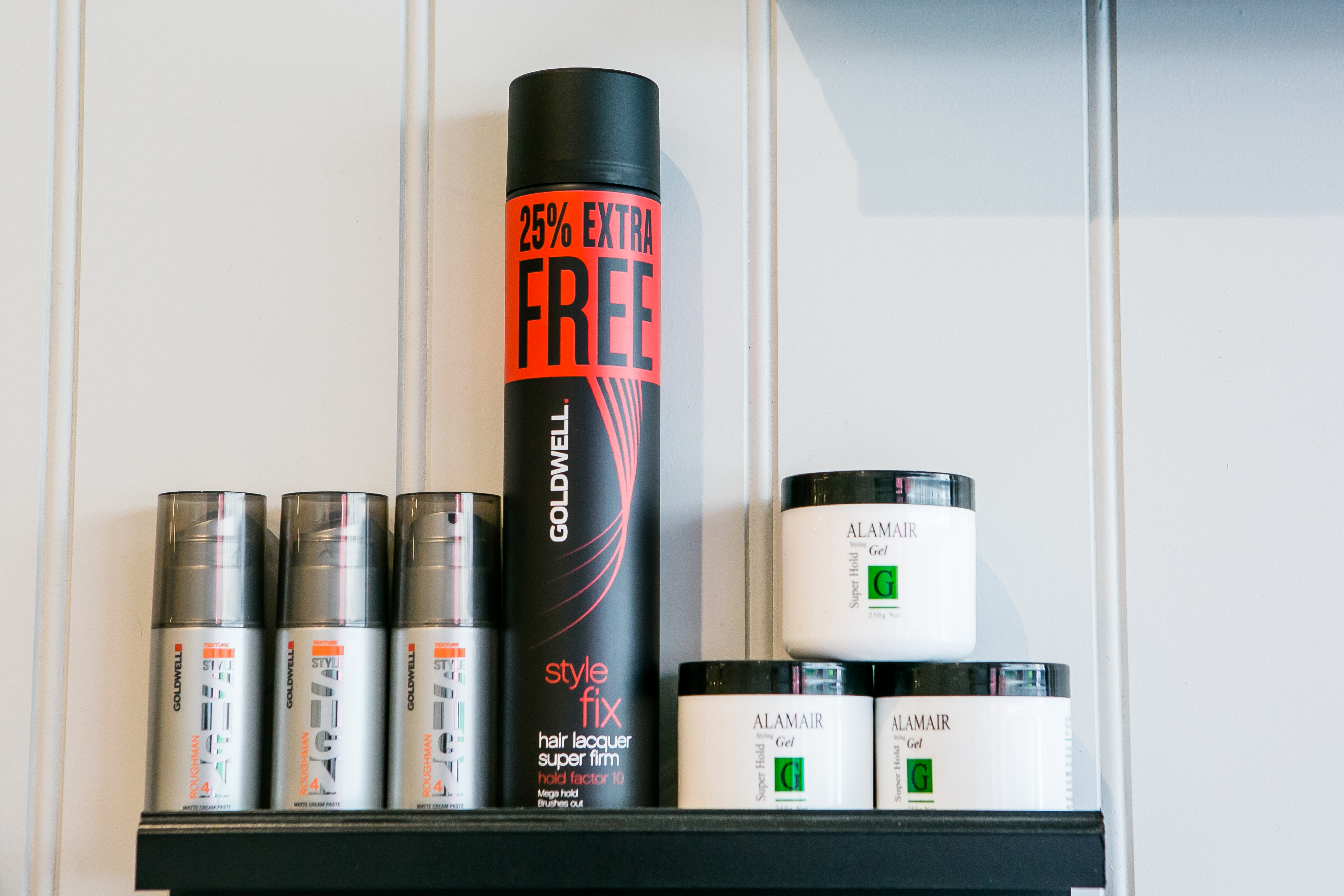 R and A Hair Workshop image 6