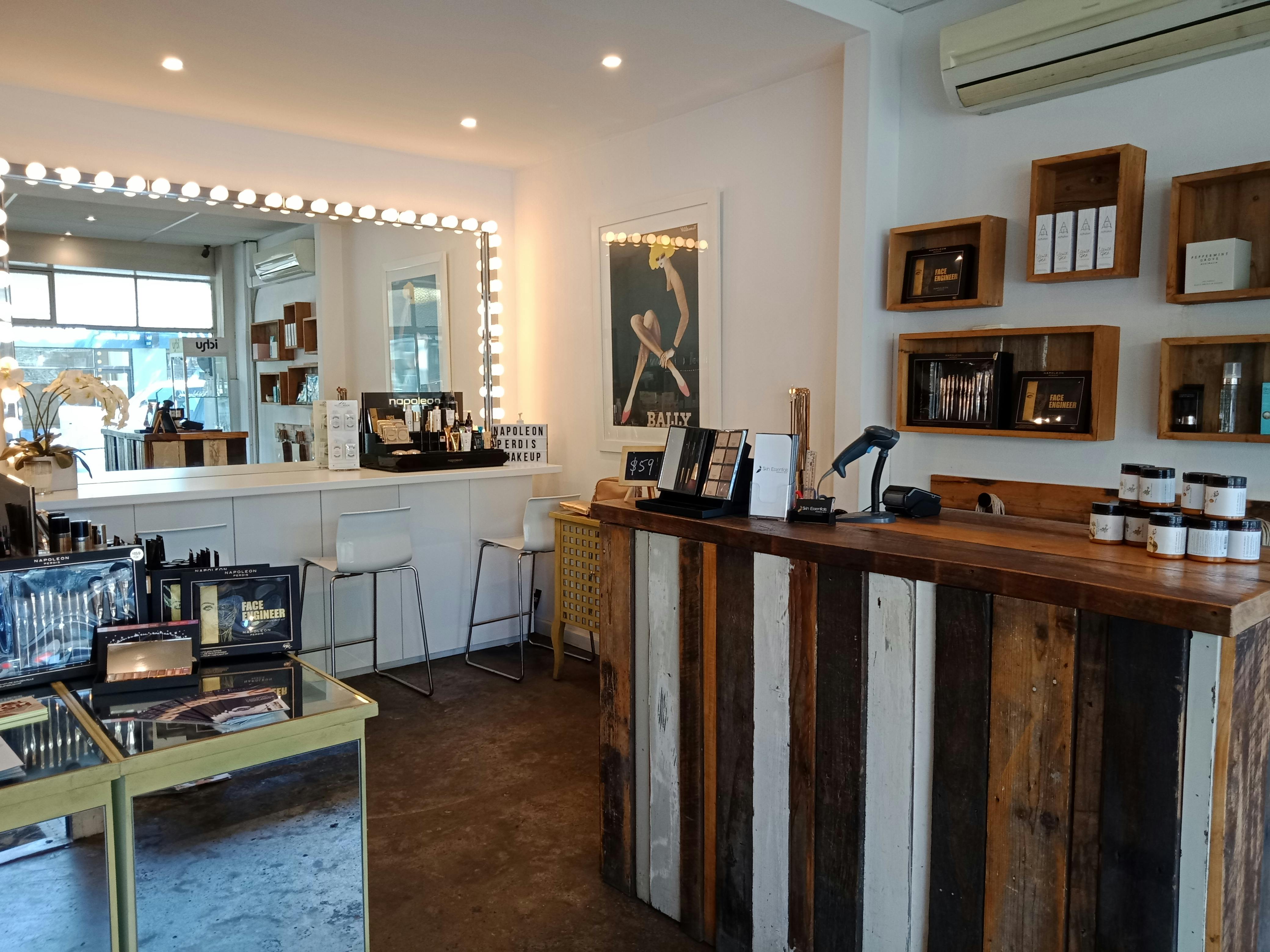 Meri Antic Hair Elwood Haircut and Hairdressing Bookwell