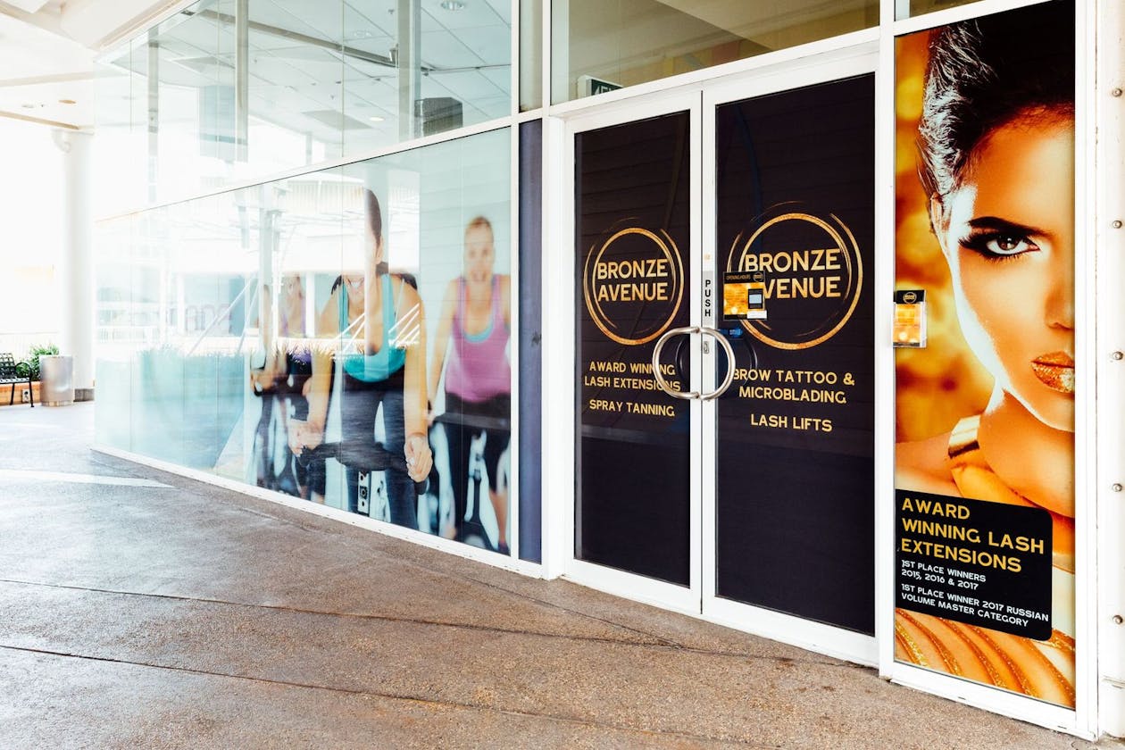 Bronze Avenue image 12