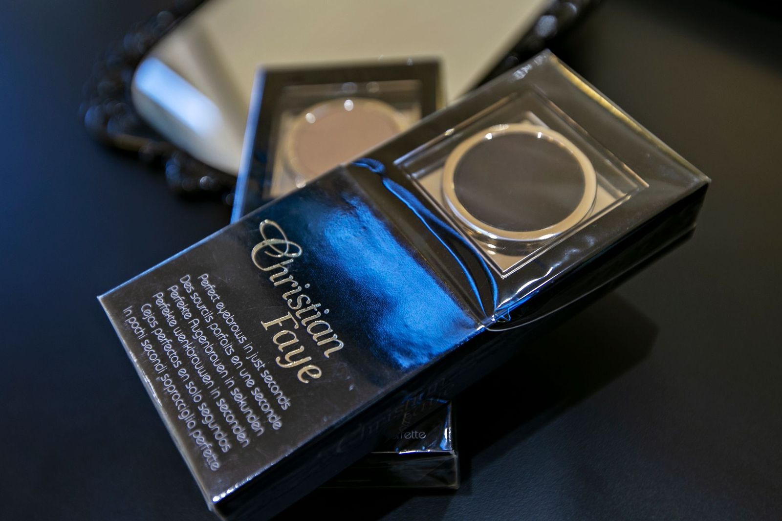 Even Eyebrows and Beauty Bar image 12