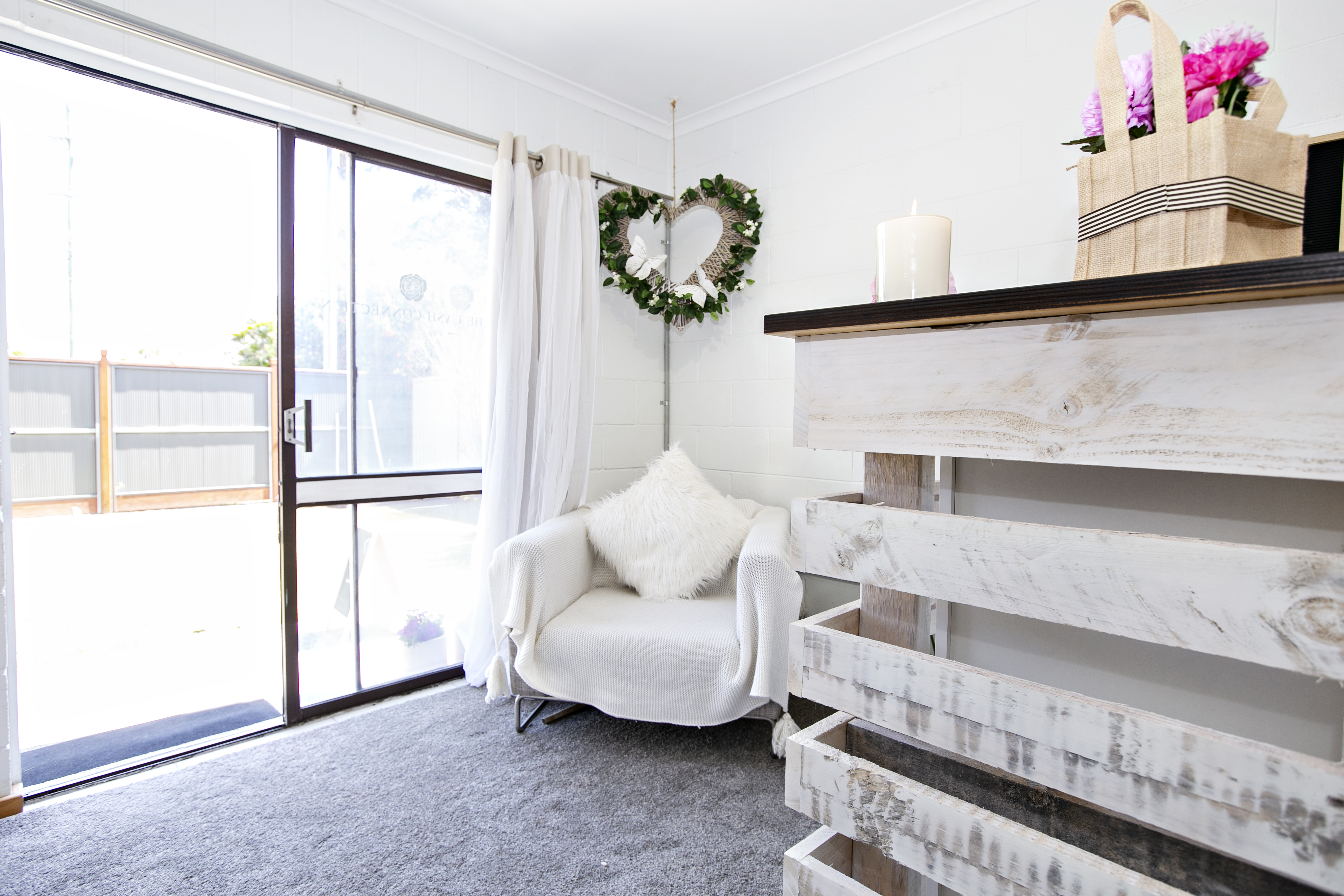 The Lash Connection image 5