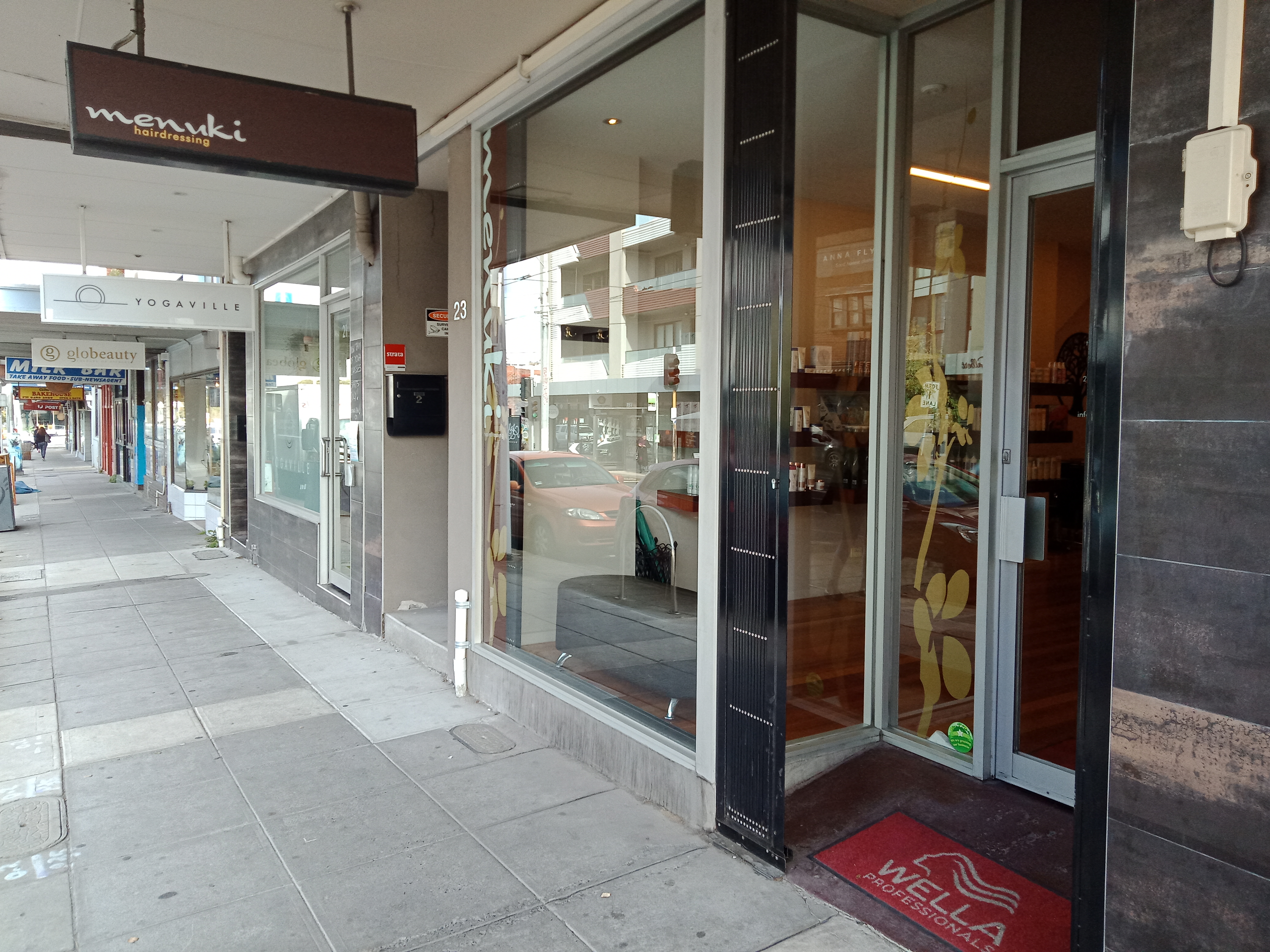 Menuki Hairdressing image 2