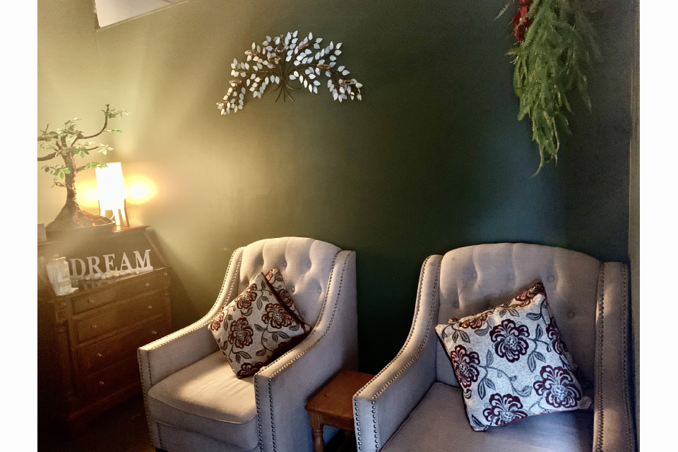 Royal Herbal Thai Massage image 10