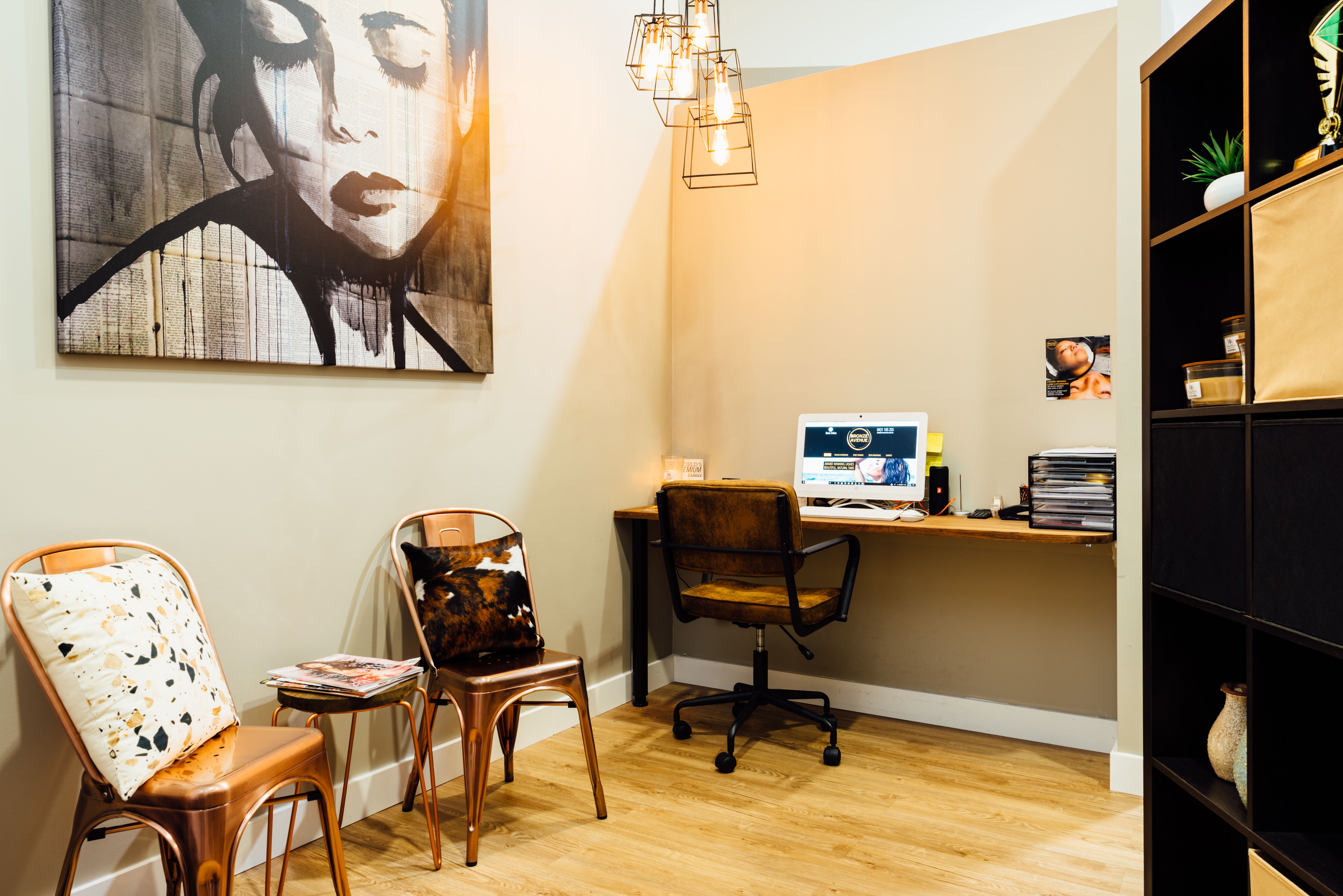 Bronze Avenue image 4