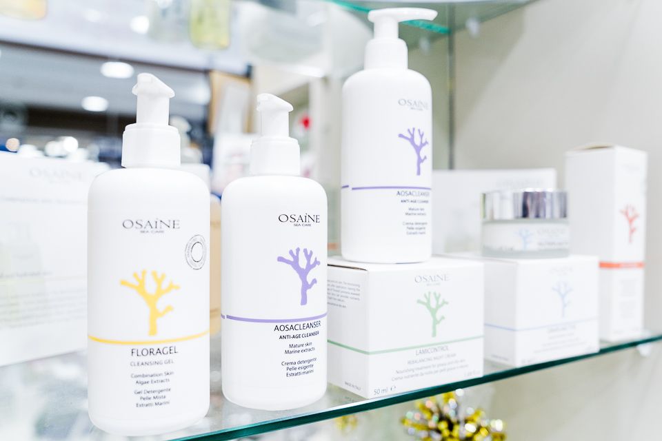 V&amp;M Beauty Bar Chullora Face treatments Facial Bookwell