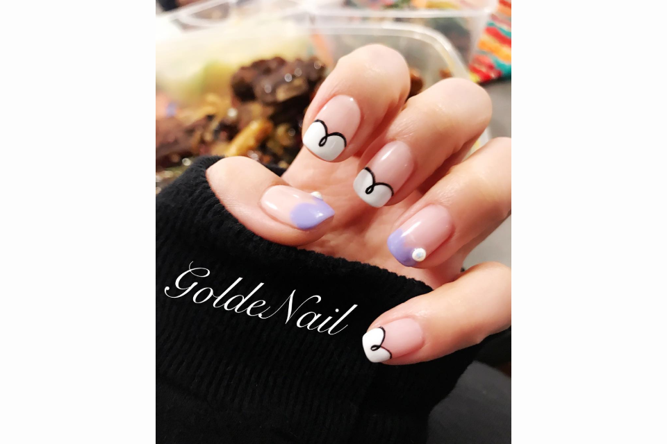 GoldeNail Salon image 3