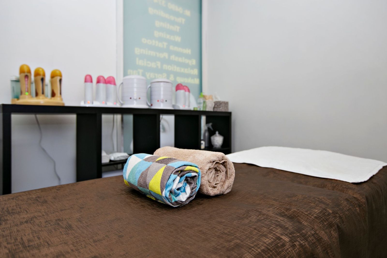 Even Eyebrows and Beauty Bar image 6