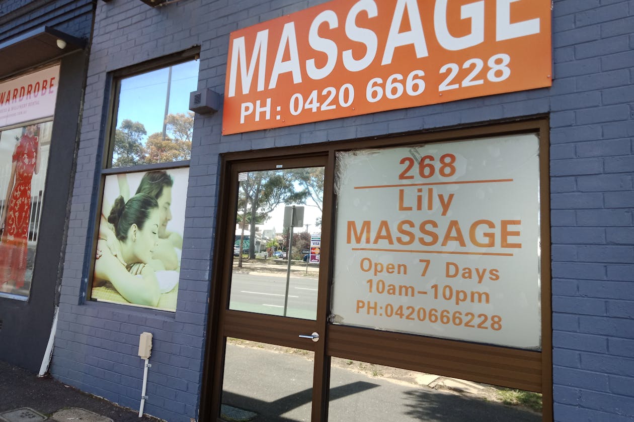 Lily Massage image 2