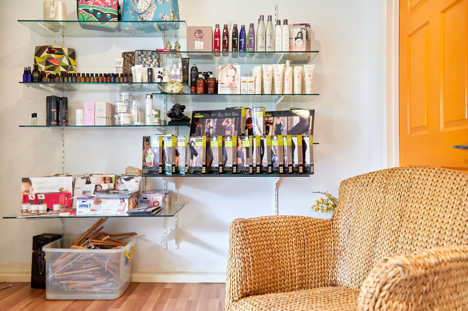 My Wife's Folly Hairdressing image 3