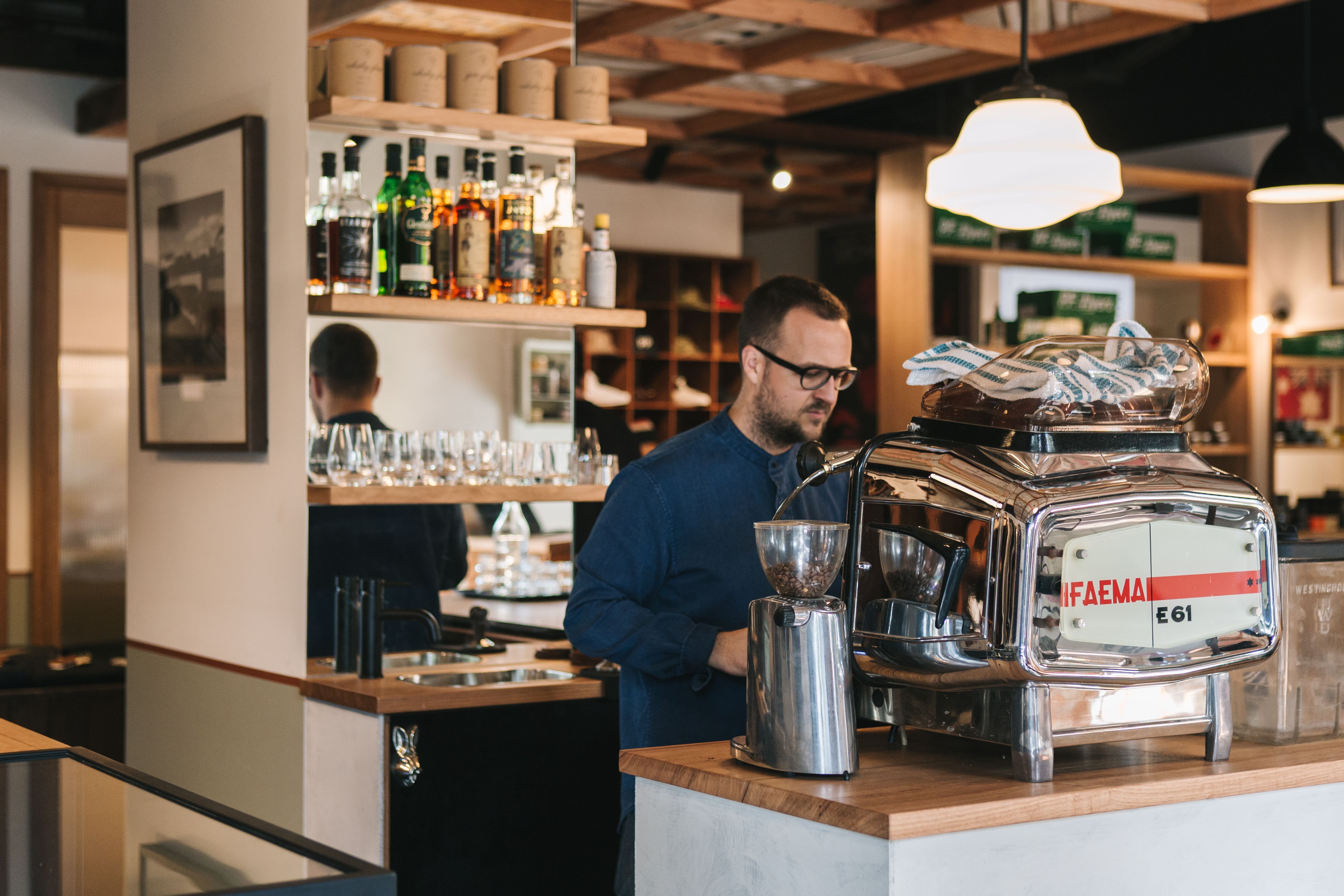 Bombshell Brows image 3