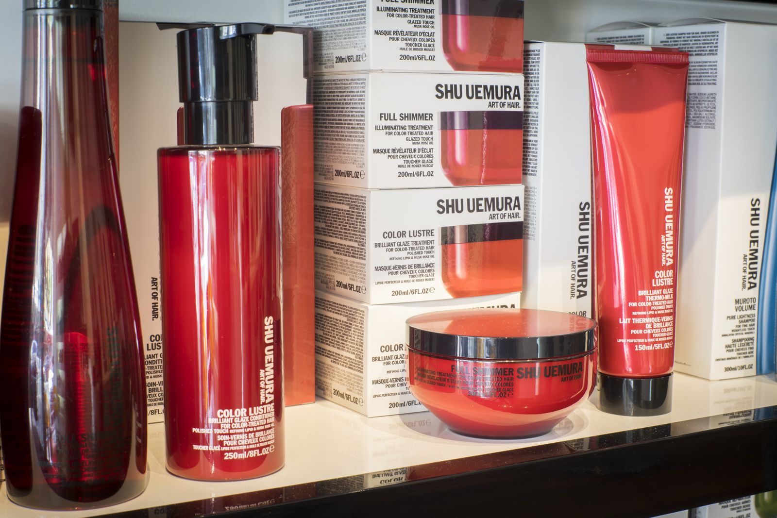 Velvet and Brown Hair Studio image 6