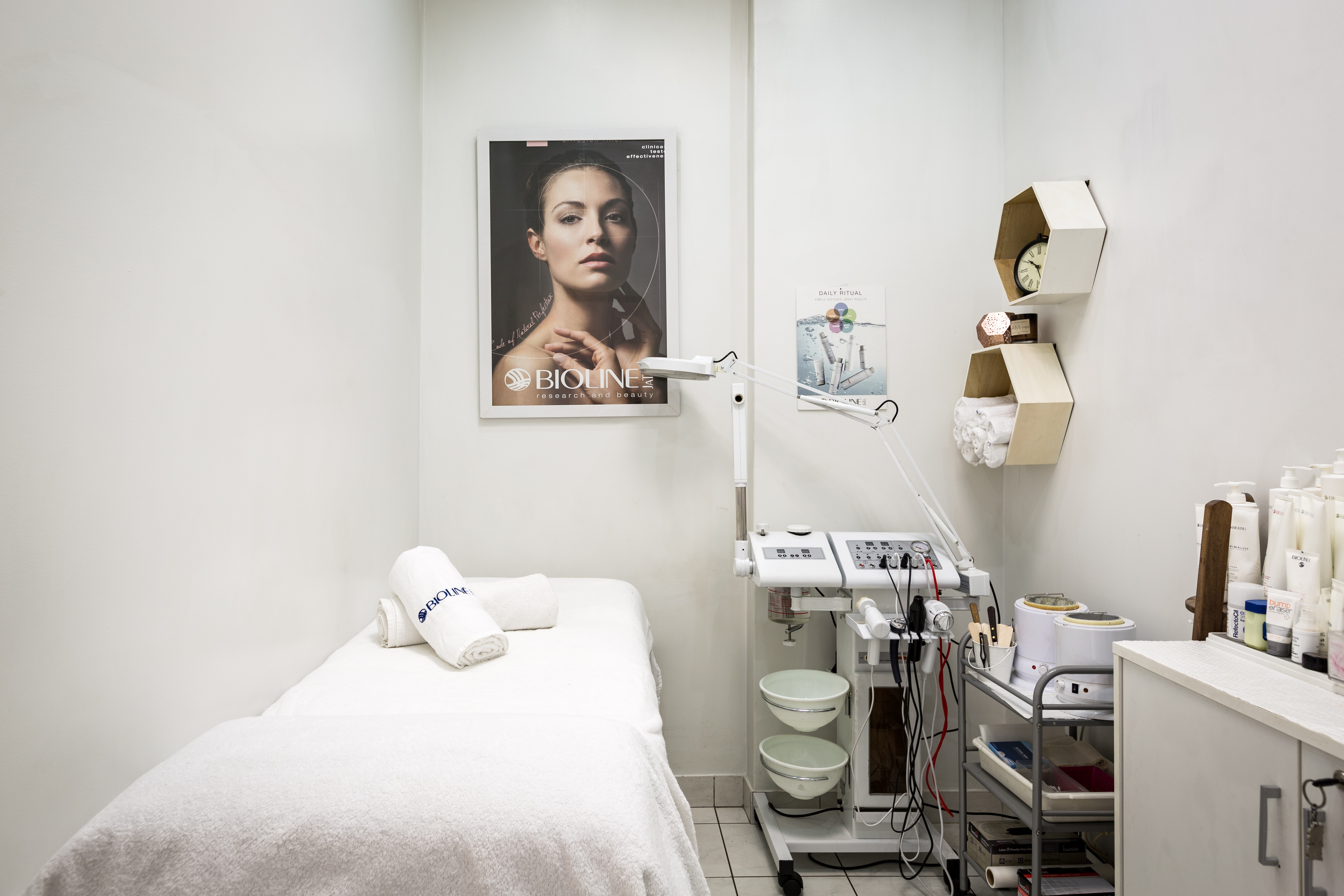 Smooth Waxing & Beauty image 2