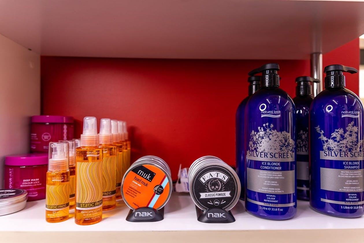 Dazzling Hair and Beauty image 17