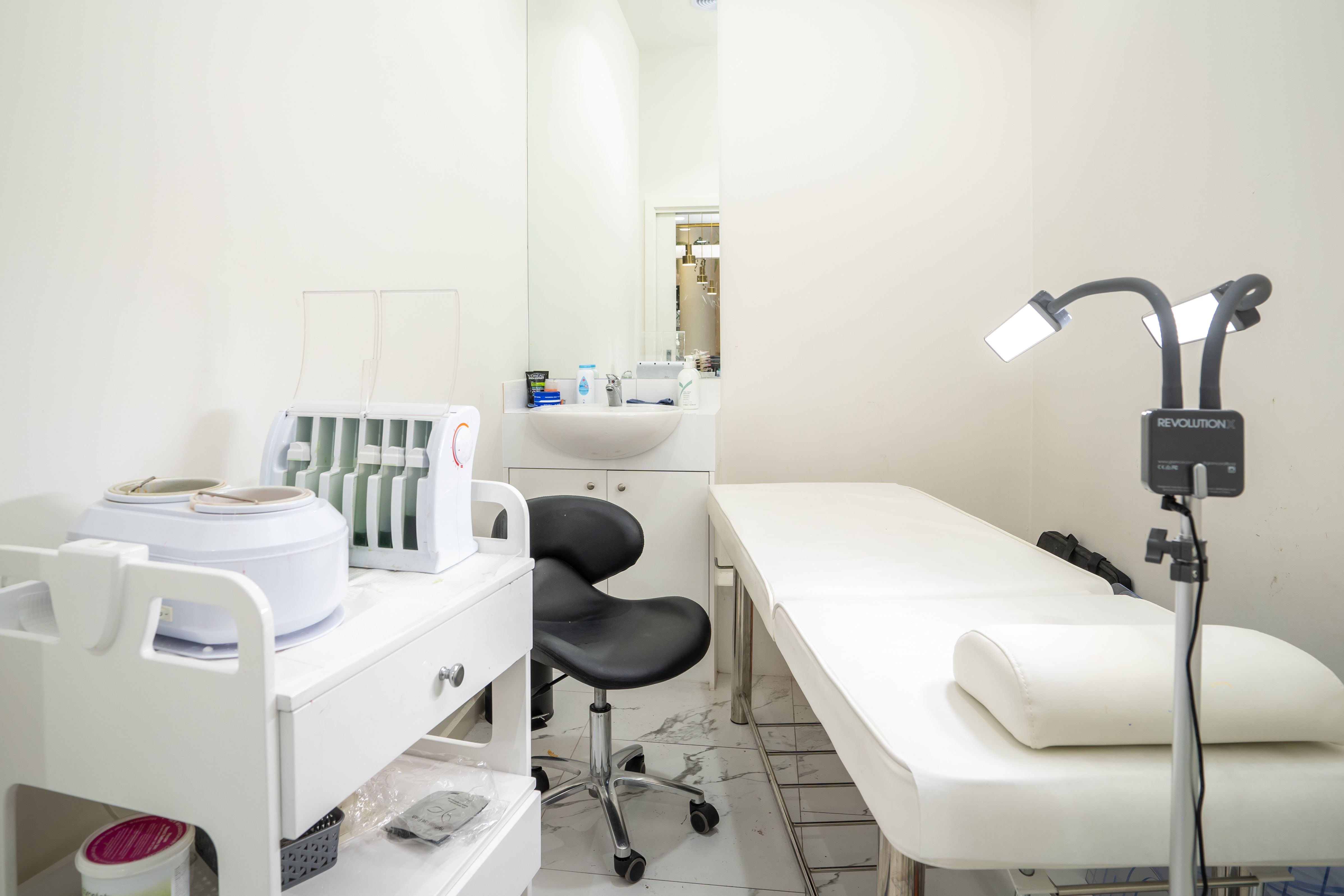 Beauty Genesis Forest Hill image 4