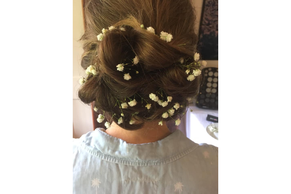 Curl Up And Dye In Uki image 2