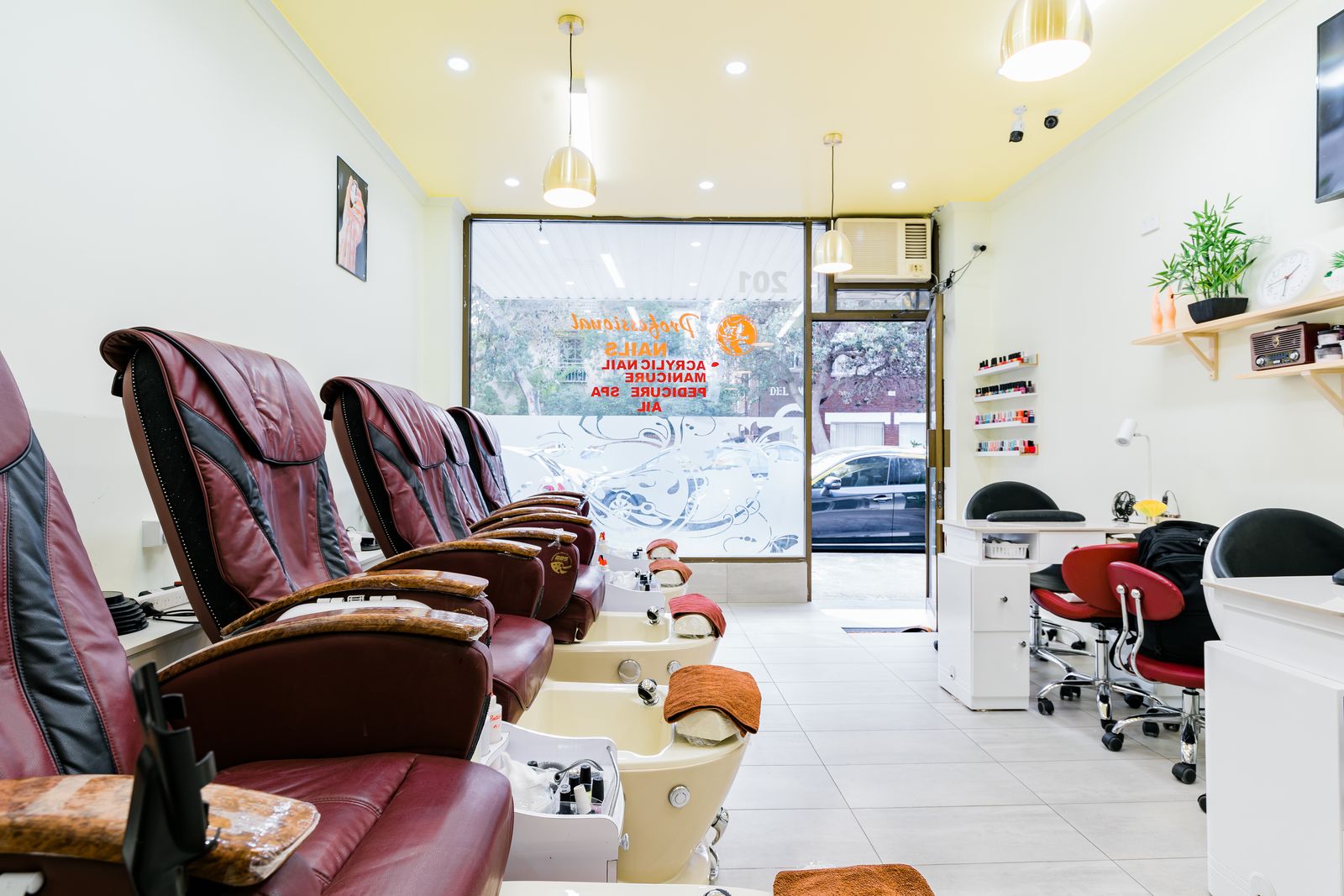 Mrs JT’s Nails and Lashes Beauty image 2