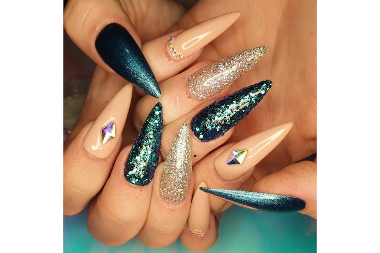 Be Dazzled Nails