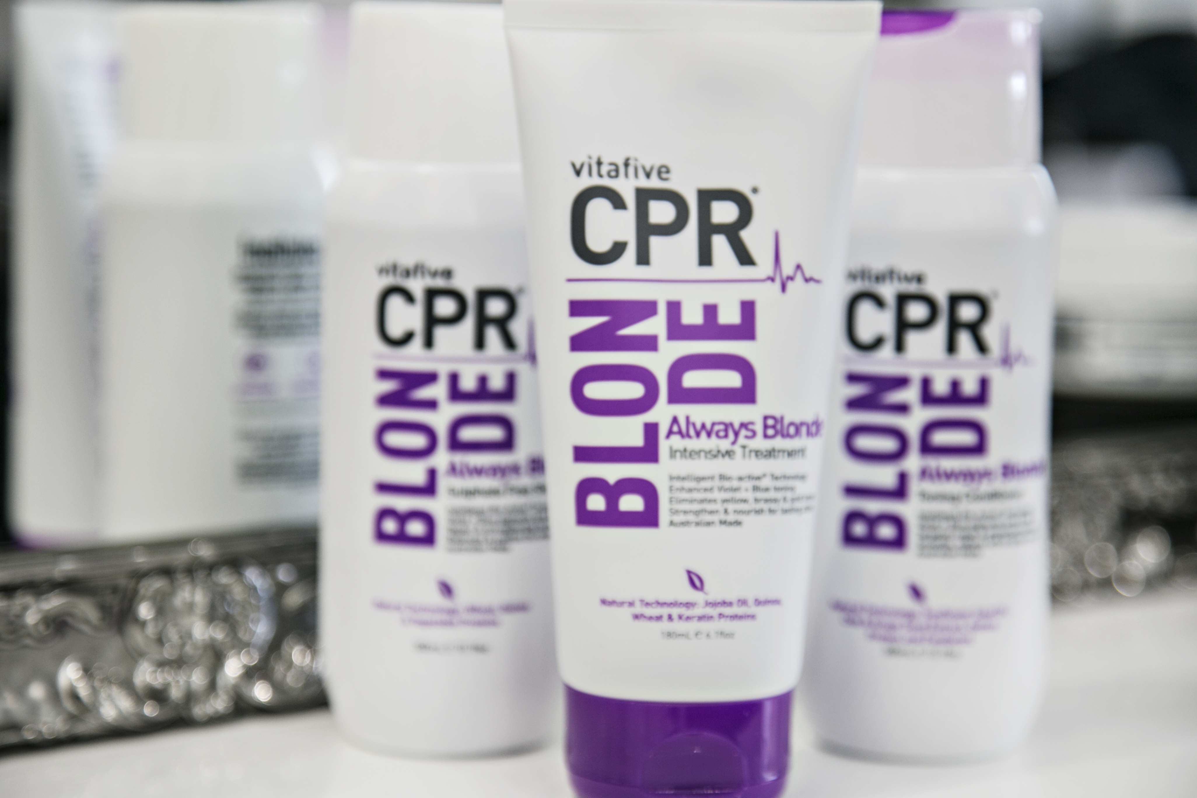 Youneek Hair & Beauty image 8