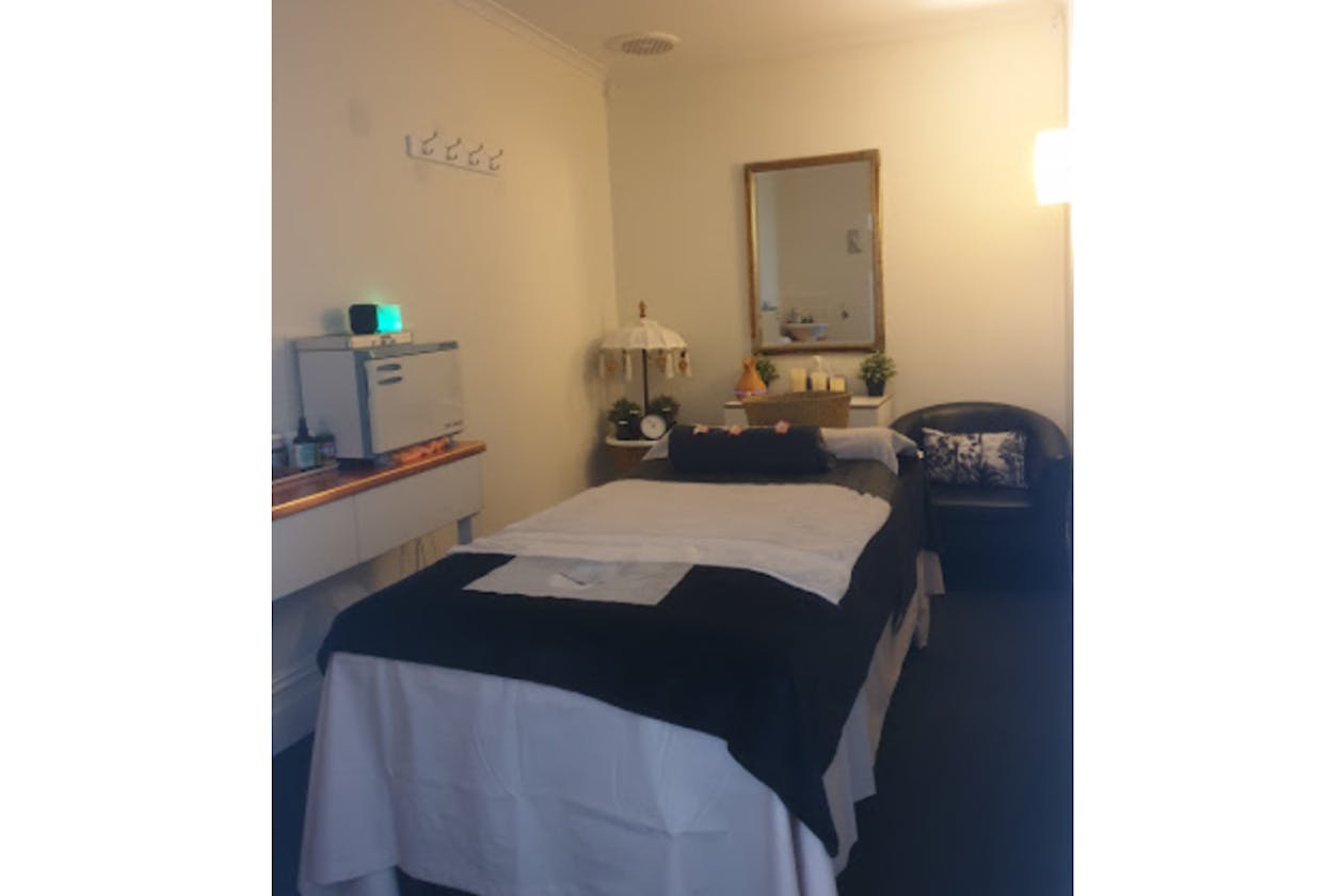 Balinese Therapeutic Massage and Facial image 3