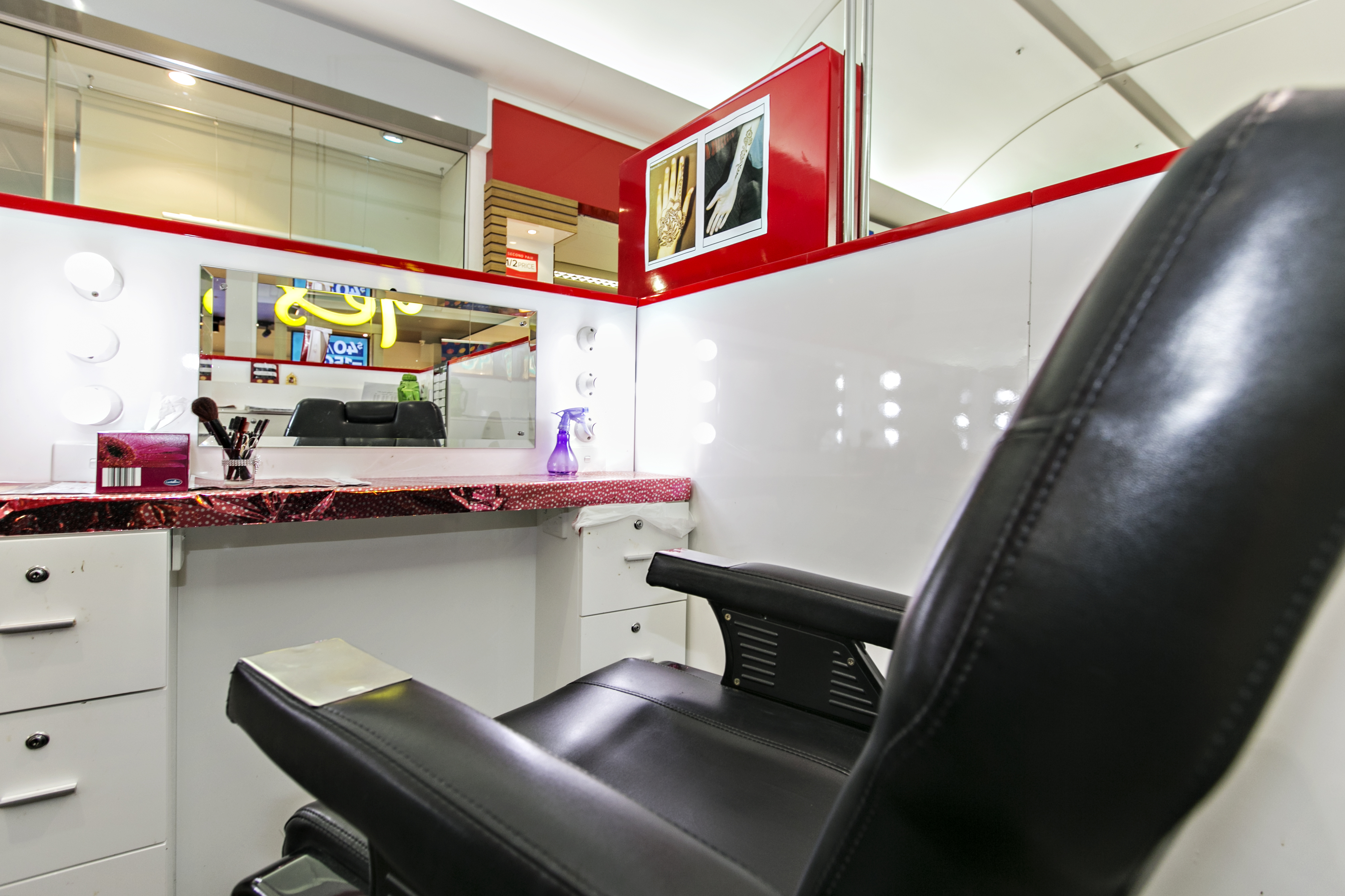 Eyebrow World - Southport Park Shopping Centre image 10