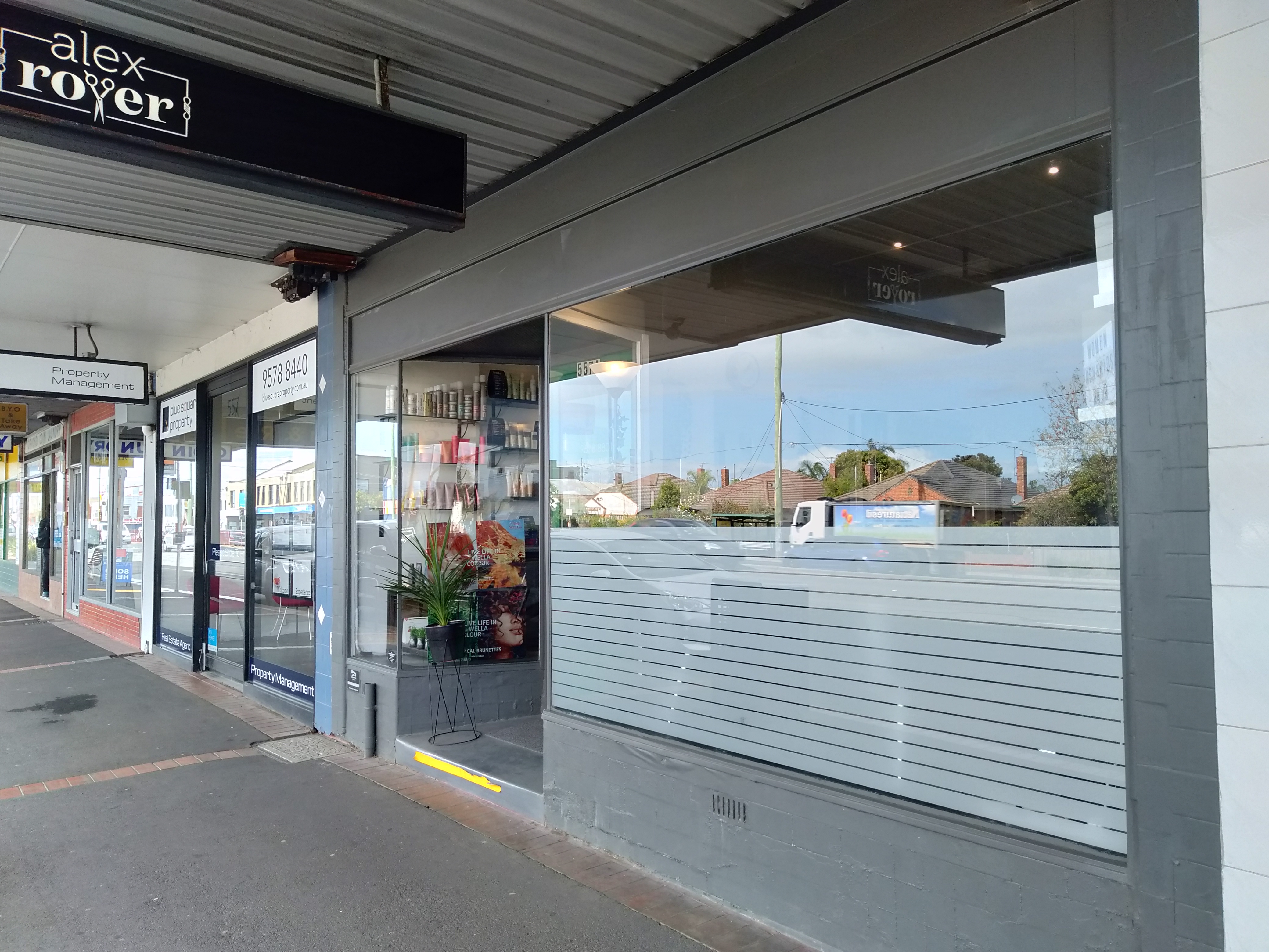 Alex Royer Salon image 2