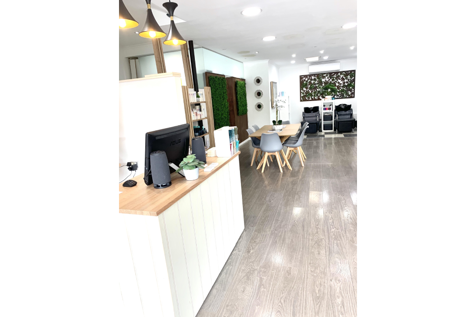 Second Avenue Hair and Beauty image 2