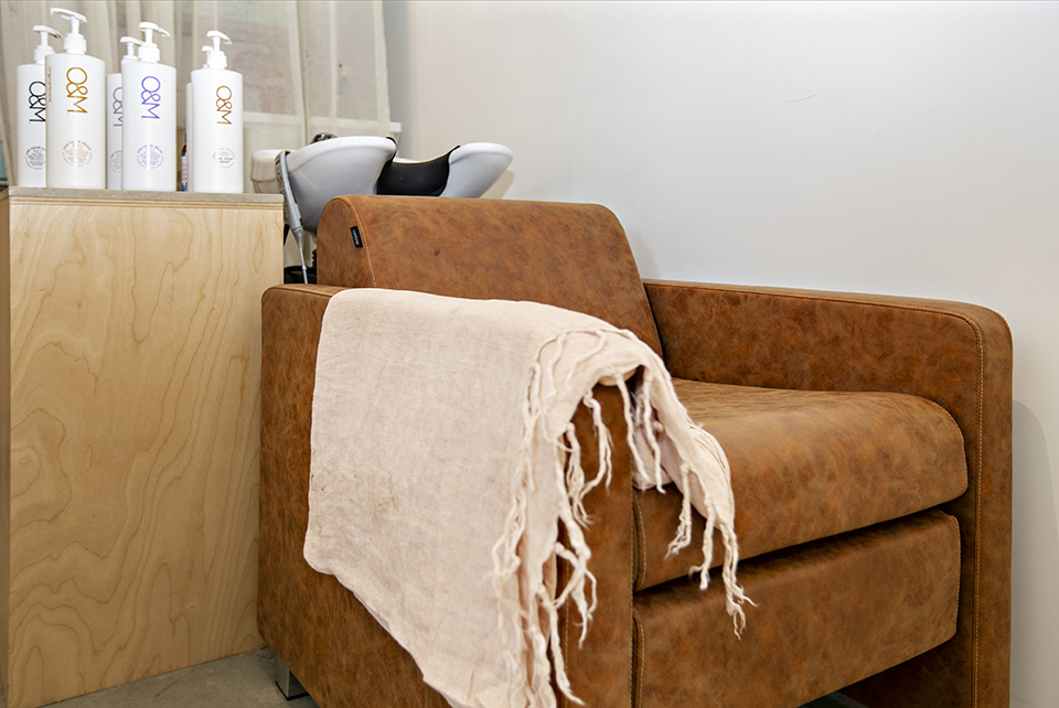 Zanzi Hairdressing image 8