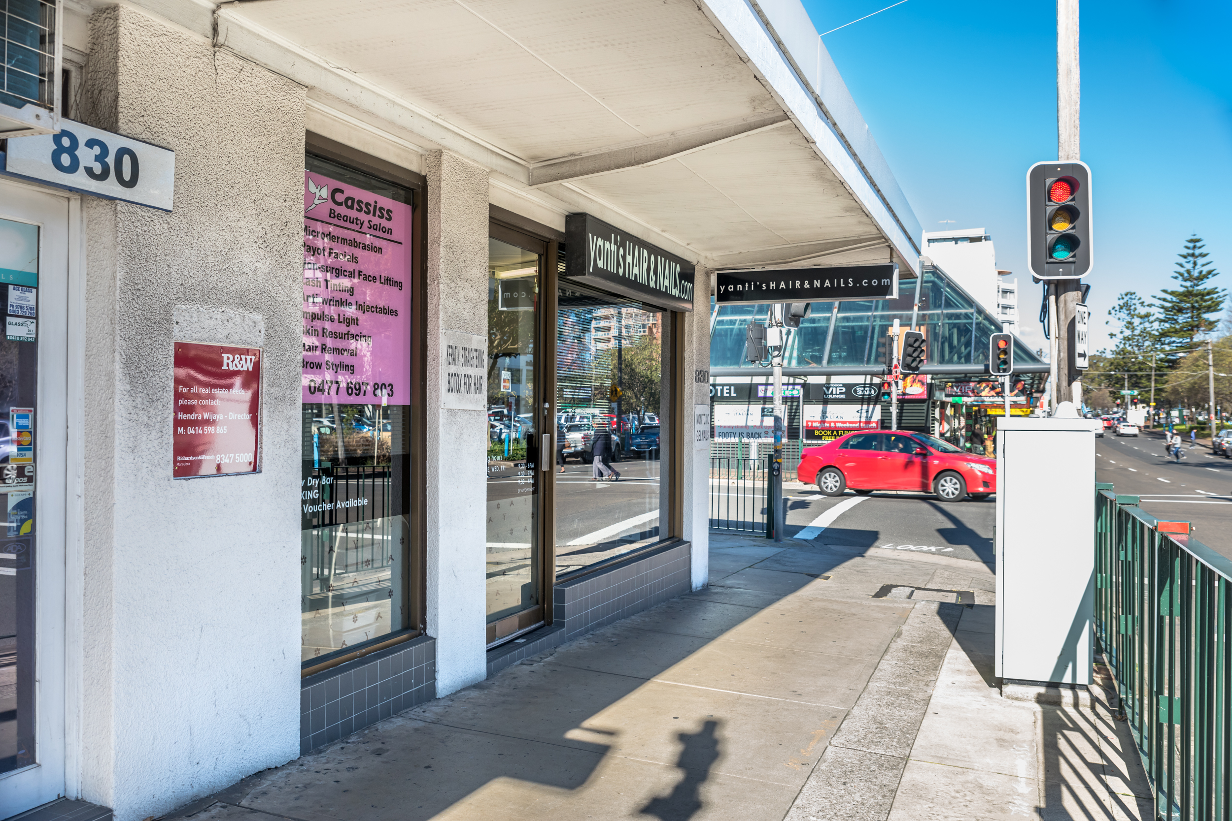 Yantis Hair and Nails image 11