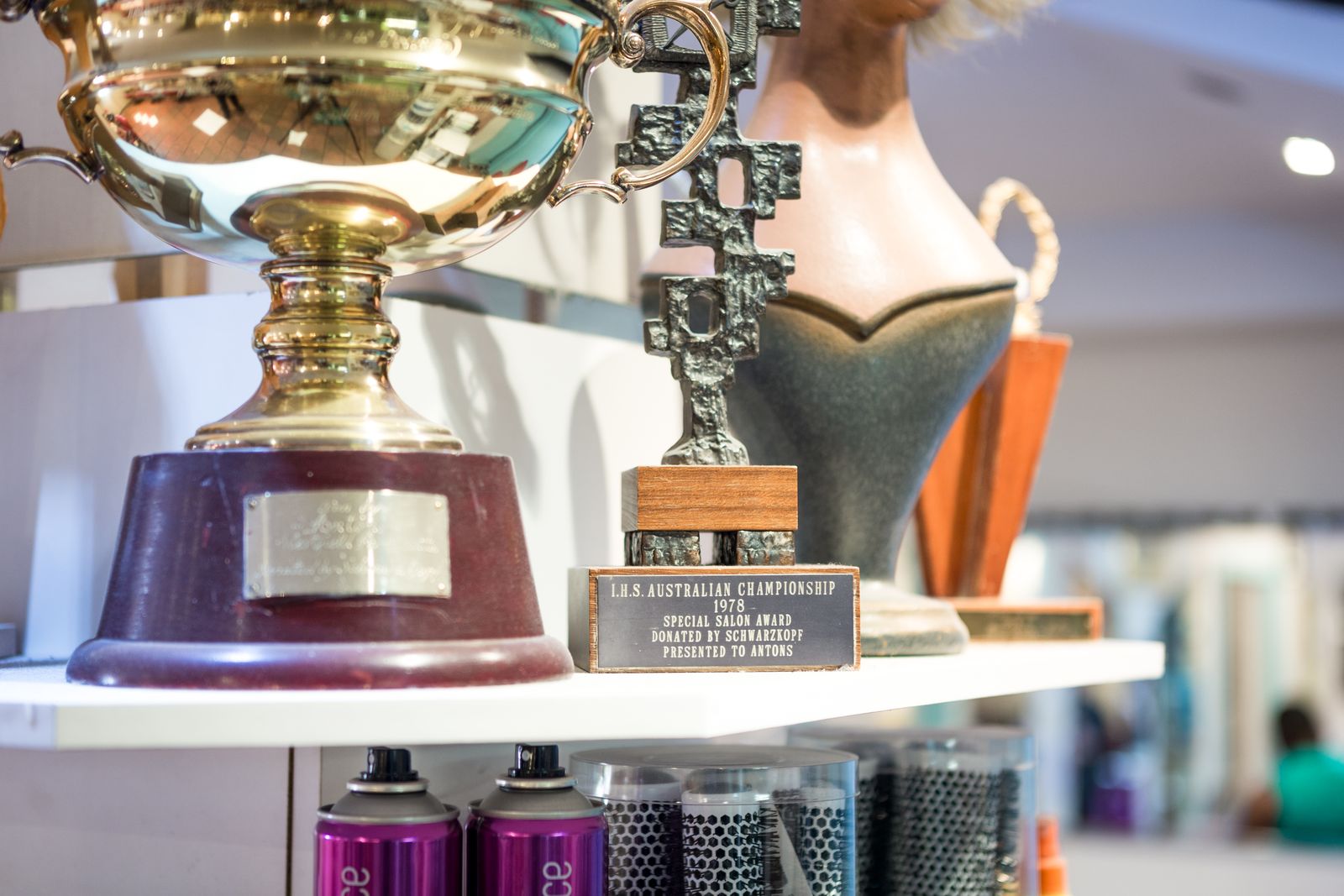 Anton's Hair Salon image 16