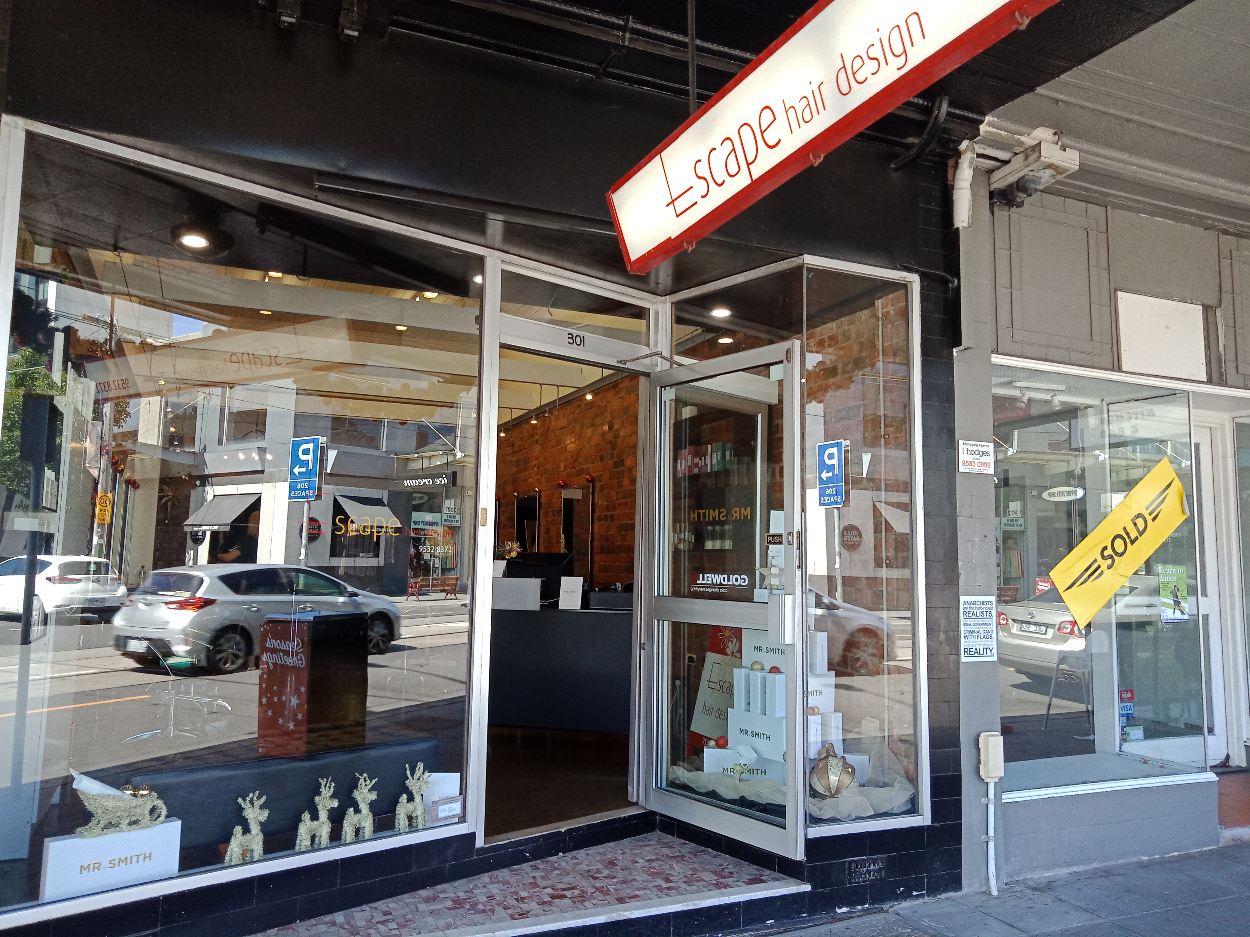 Escape Hair Design image 4