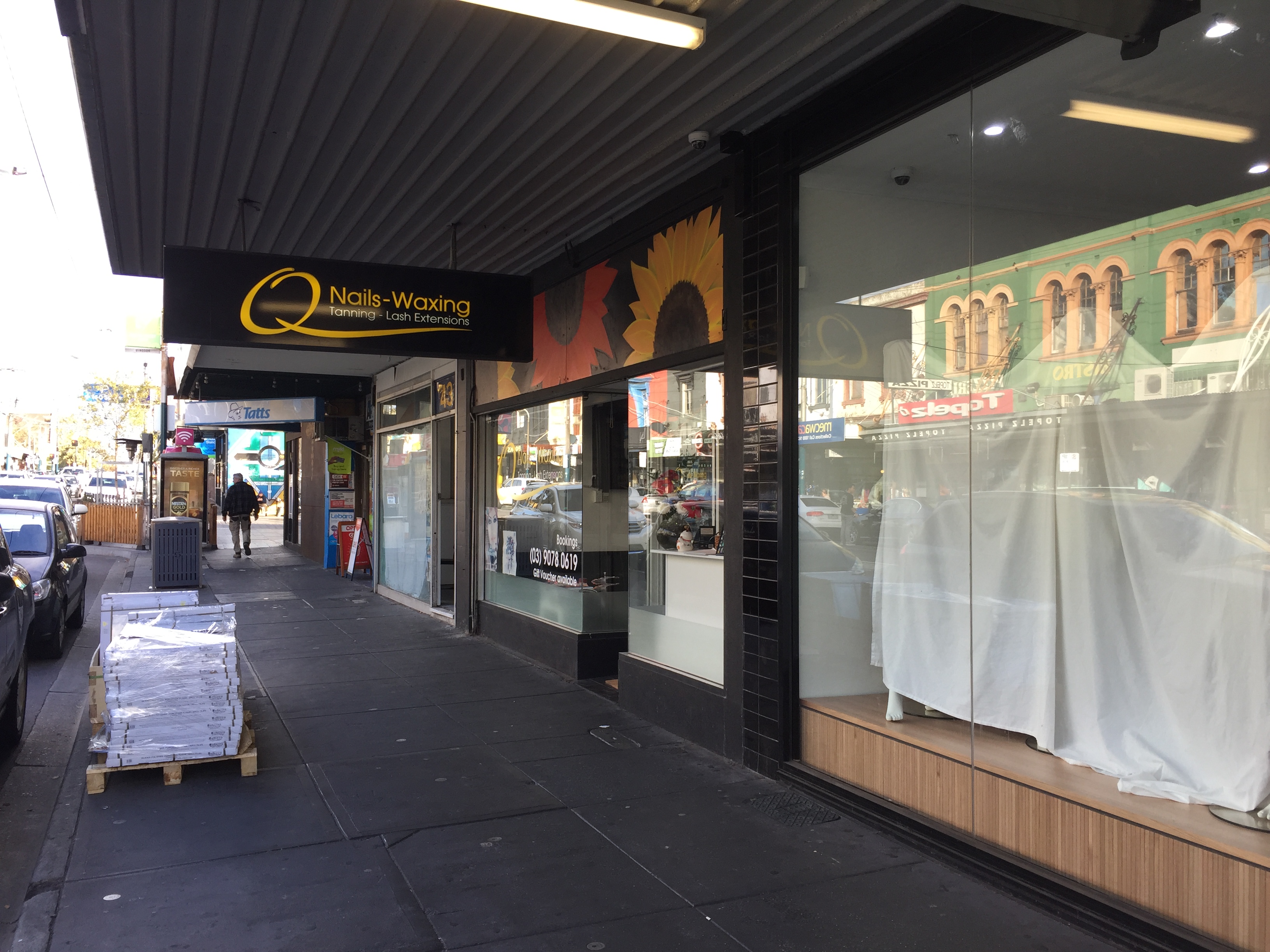 Q Nails - Waxing image 12