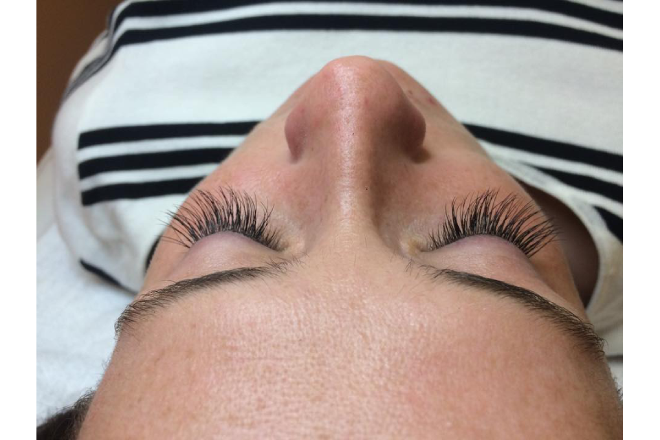 4 Seasons Nails & Beauty image 2