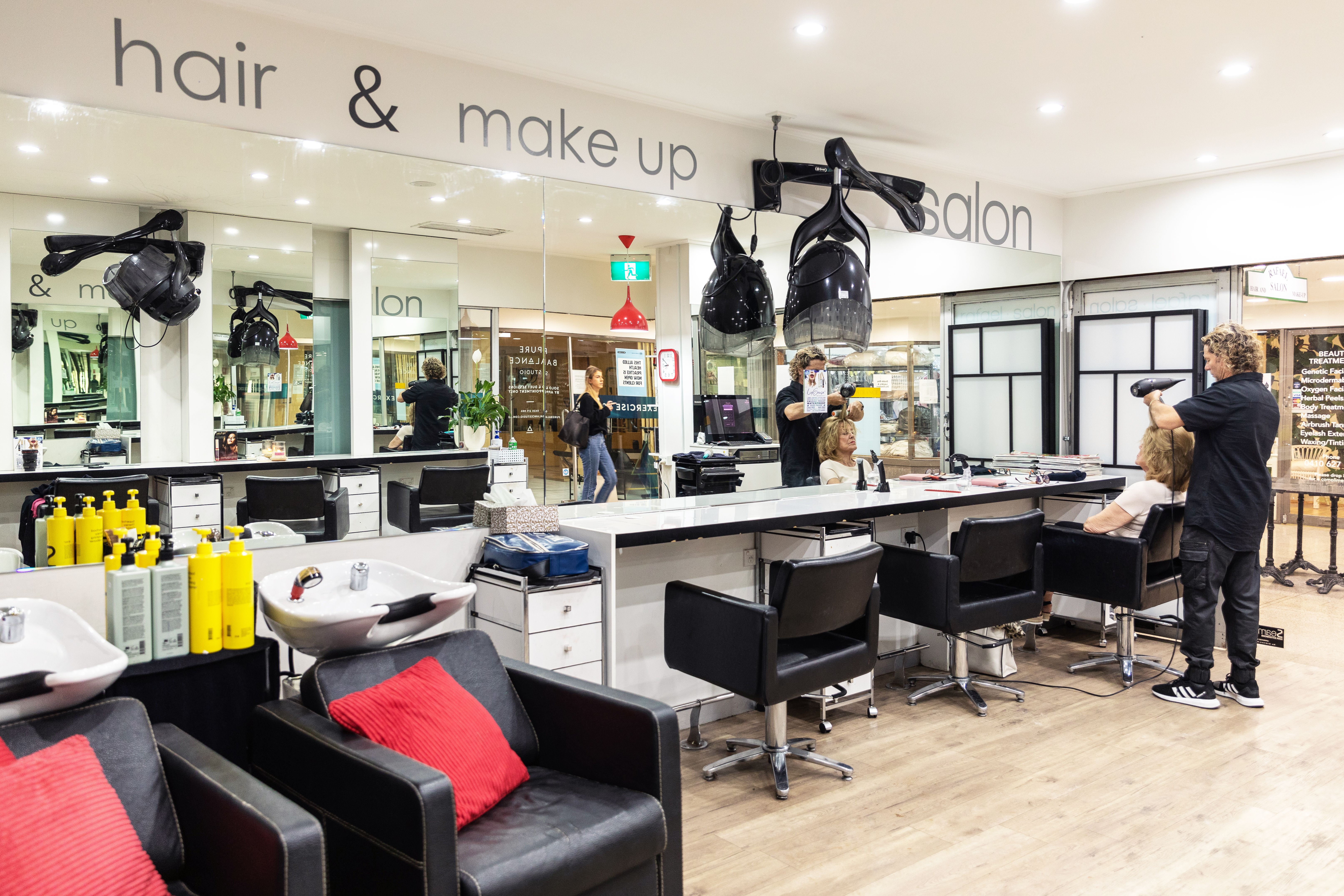 Rafael Salon image 3