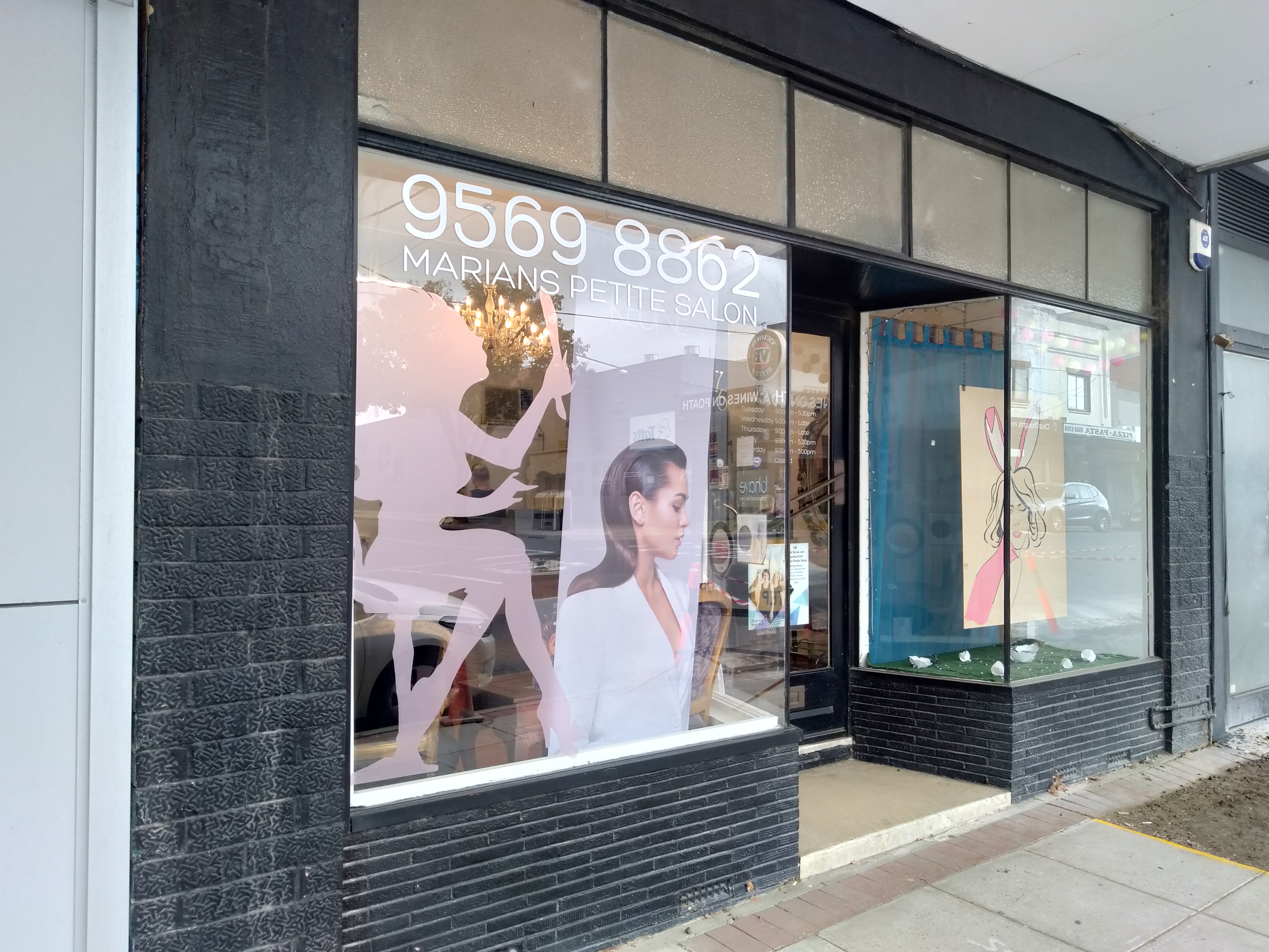 Marian's Petite Salon