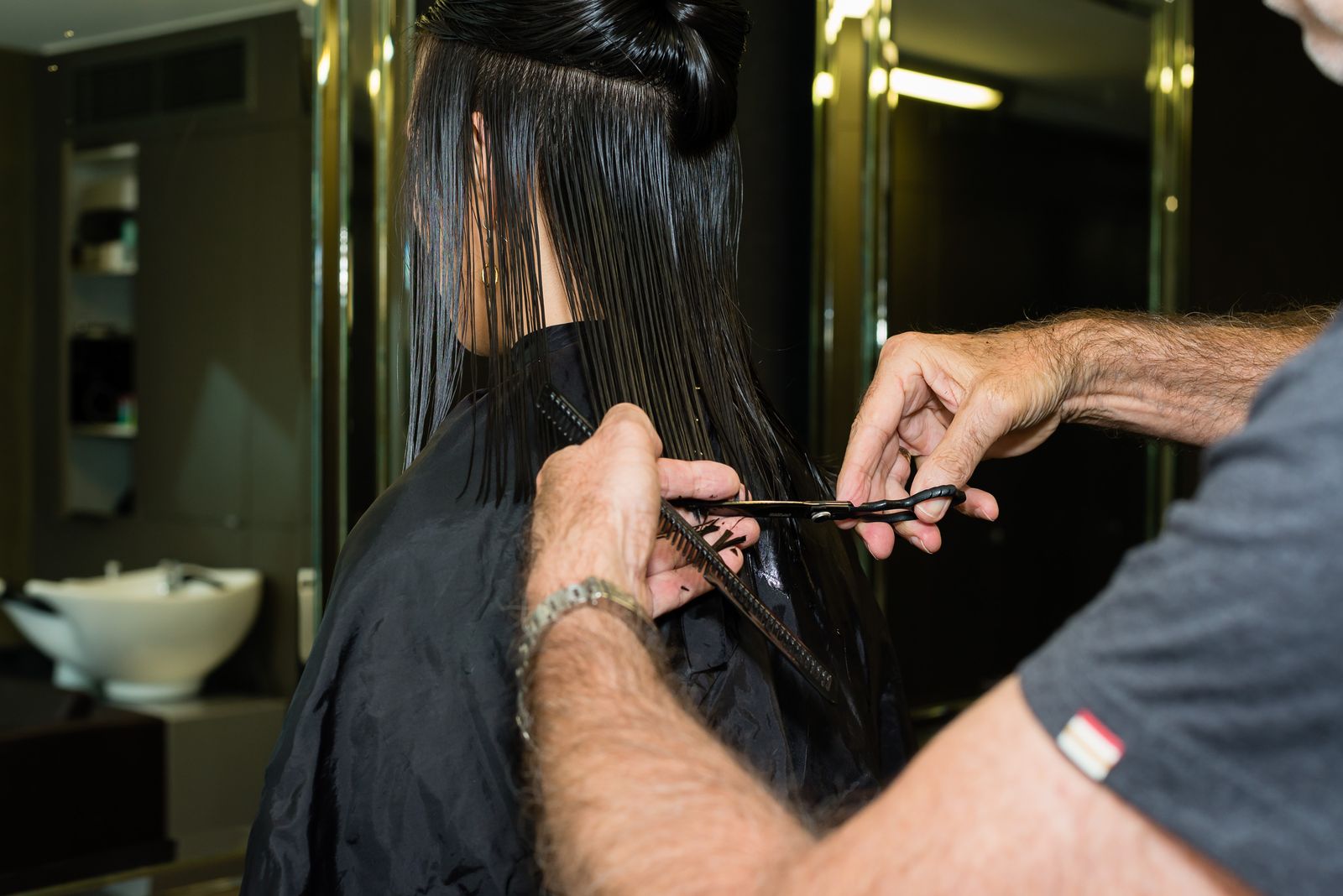 Dario Chicco Haircuts at VOI image 6