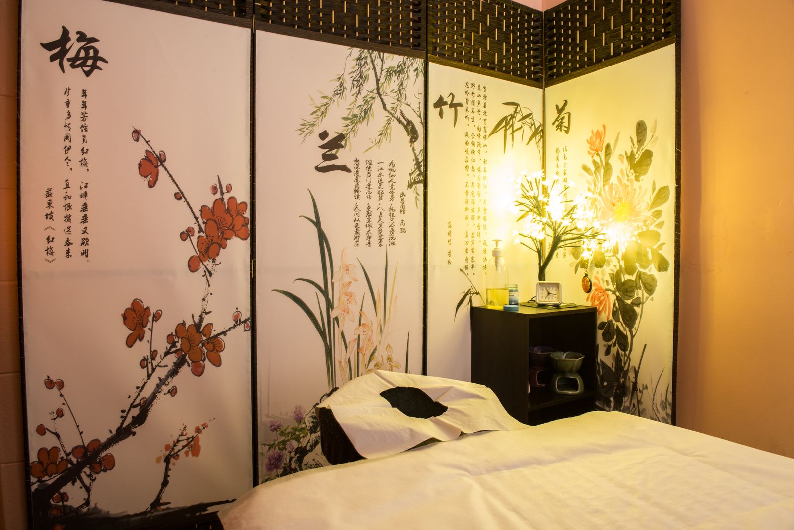 Enlighten Massage image 3