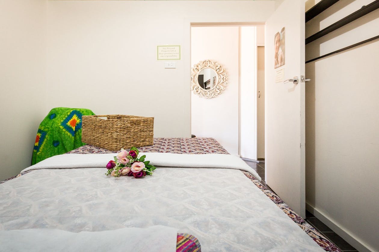 Swan Beauty Massage And Spa image 5