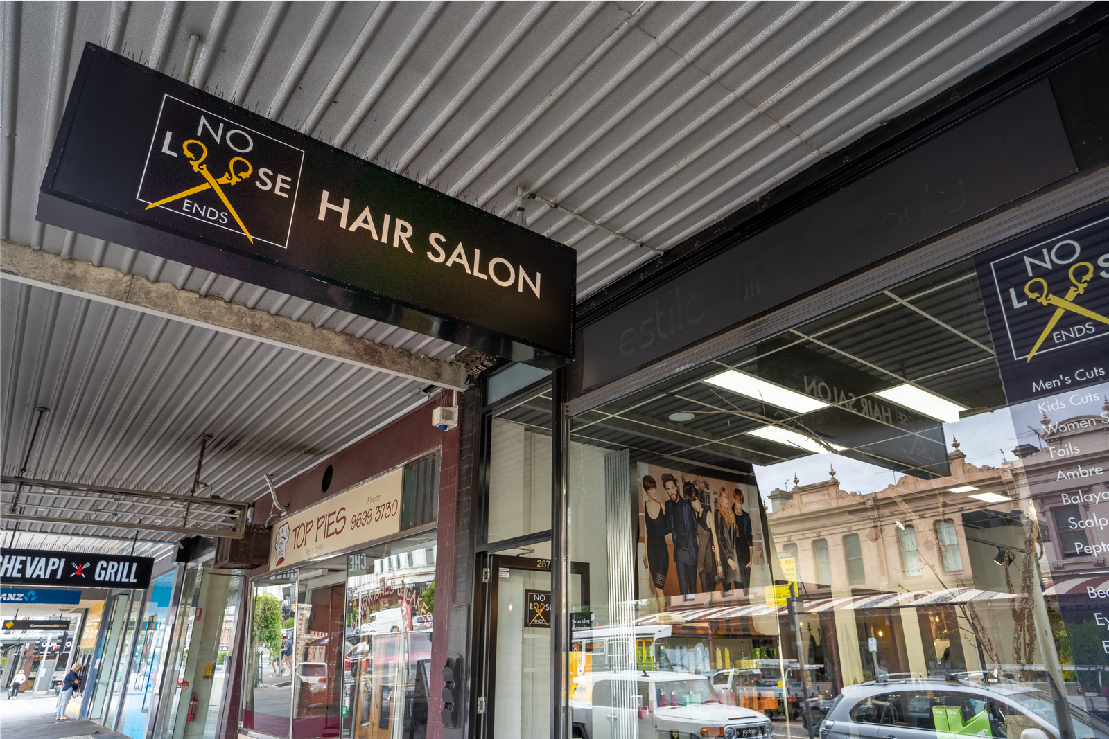 No Loose Ends Hairstyling image 25