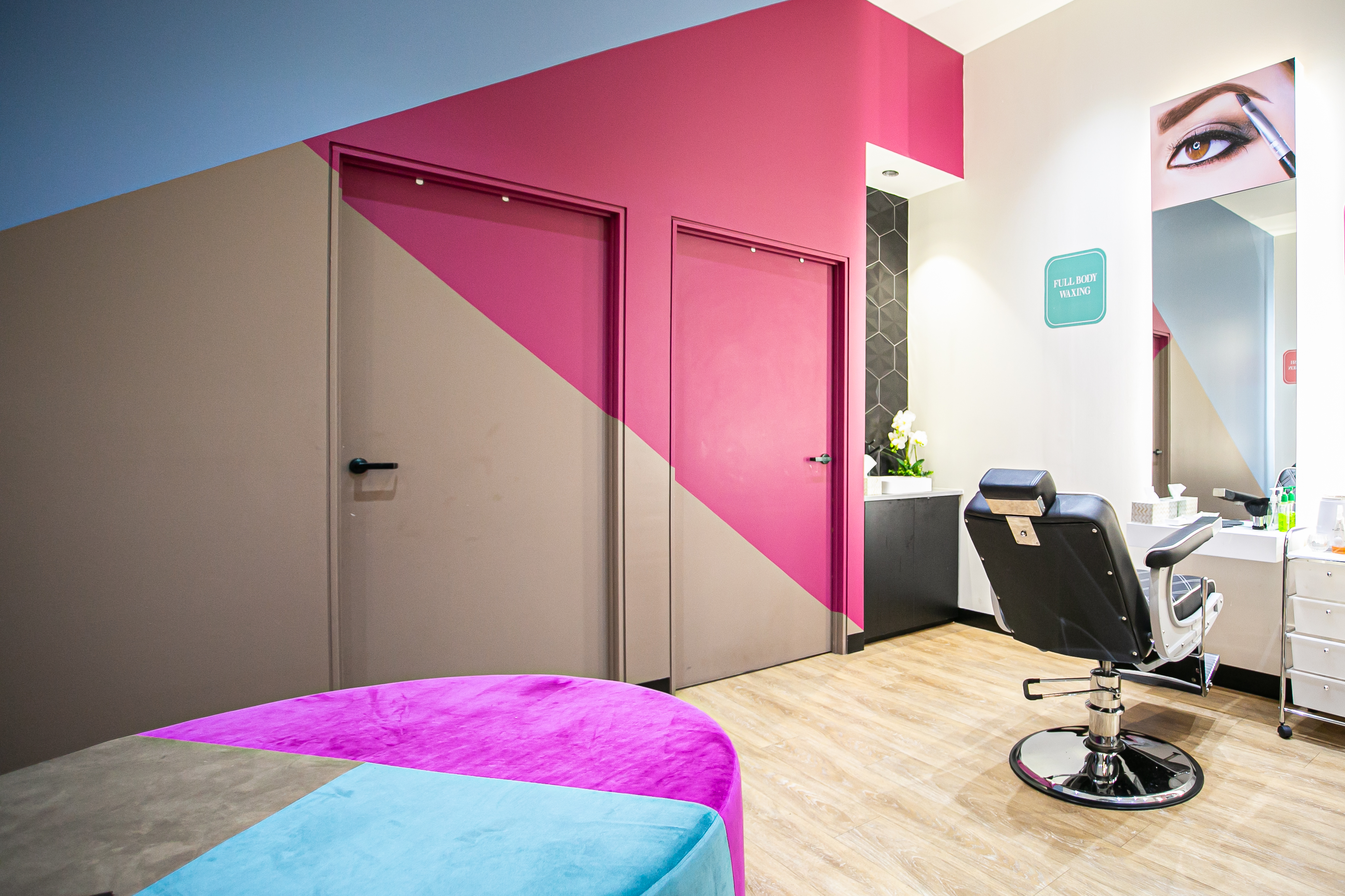 Just Threading Melbourne Central Melbourne CBD Eyes, Brows & Lashes Threading Book