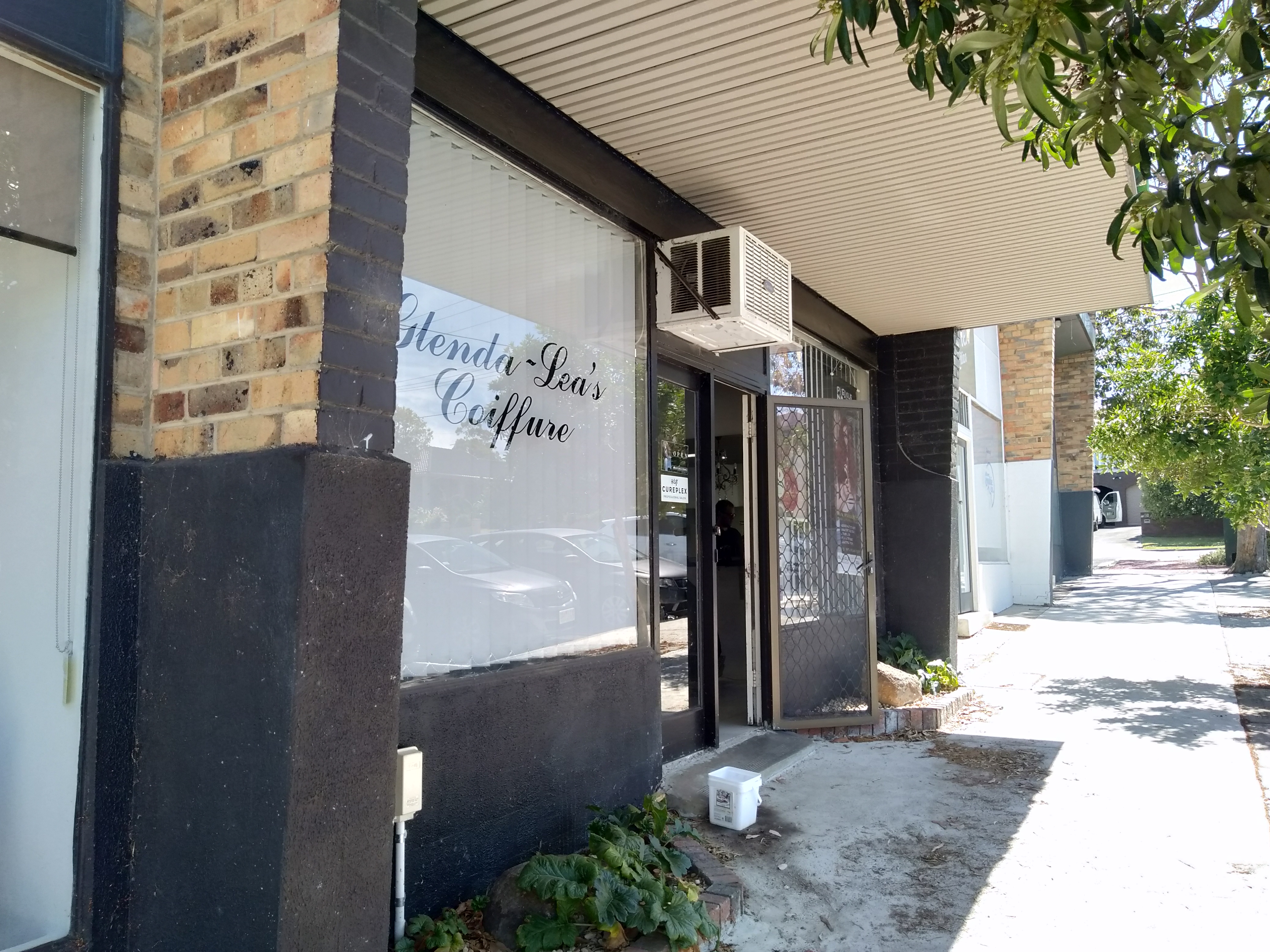 Glenda Lea's Coiffure image 2